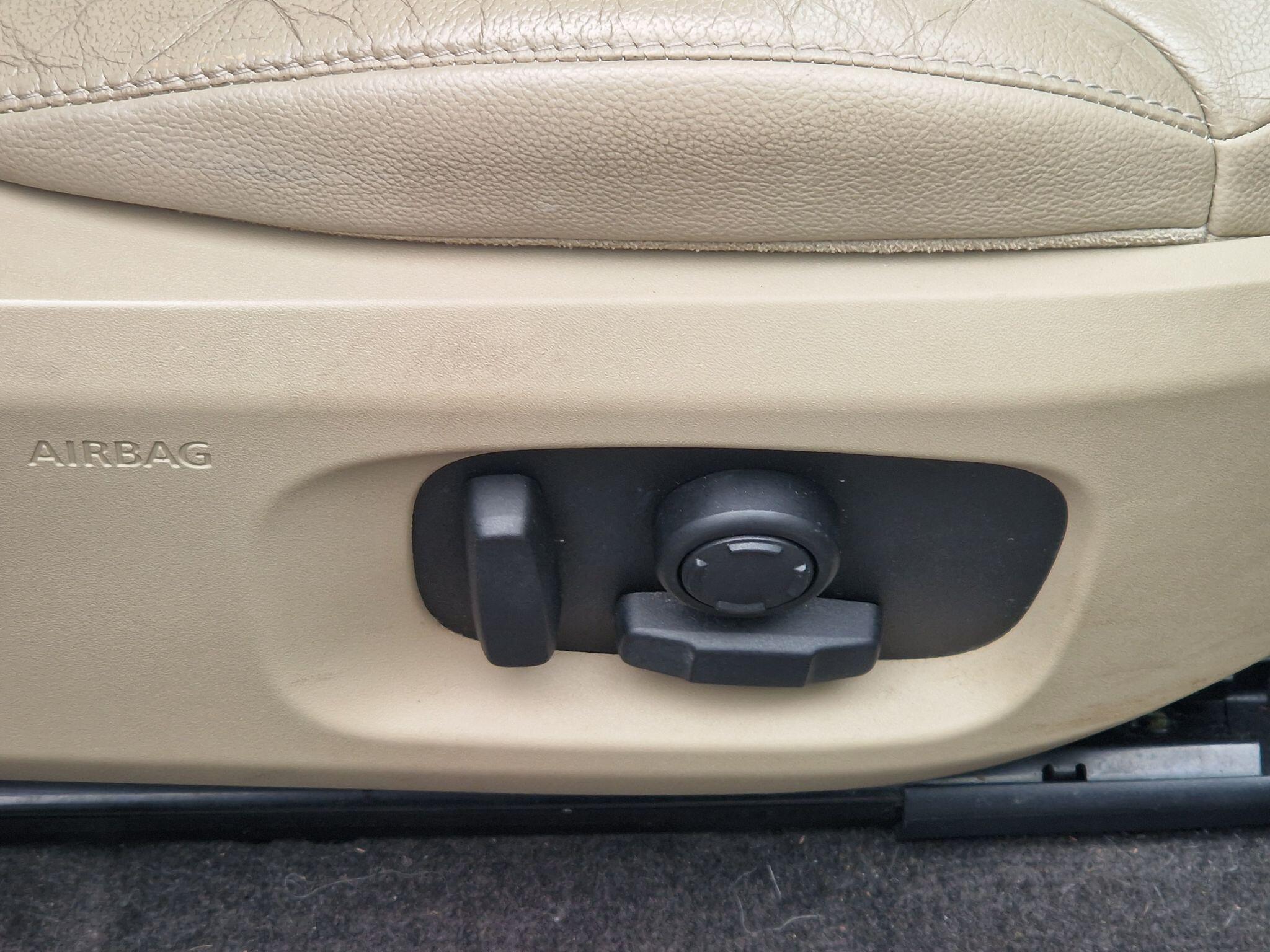 Land Rover Range Rover Evoque - Image 29