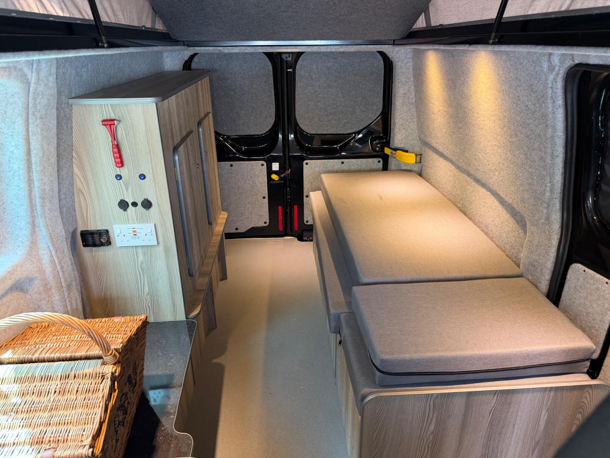 Ford Transit Custom - Image 18