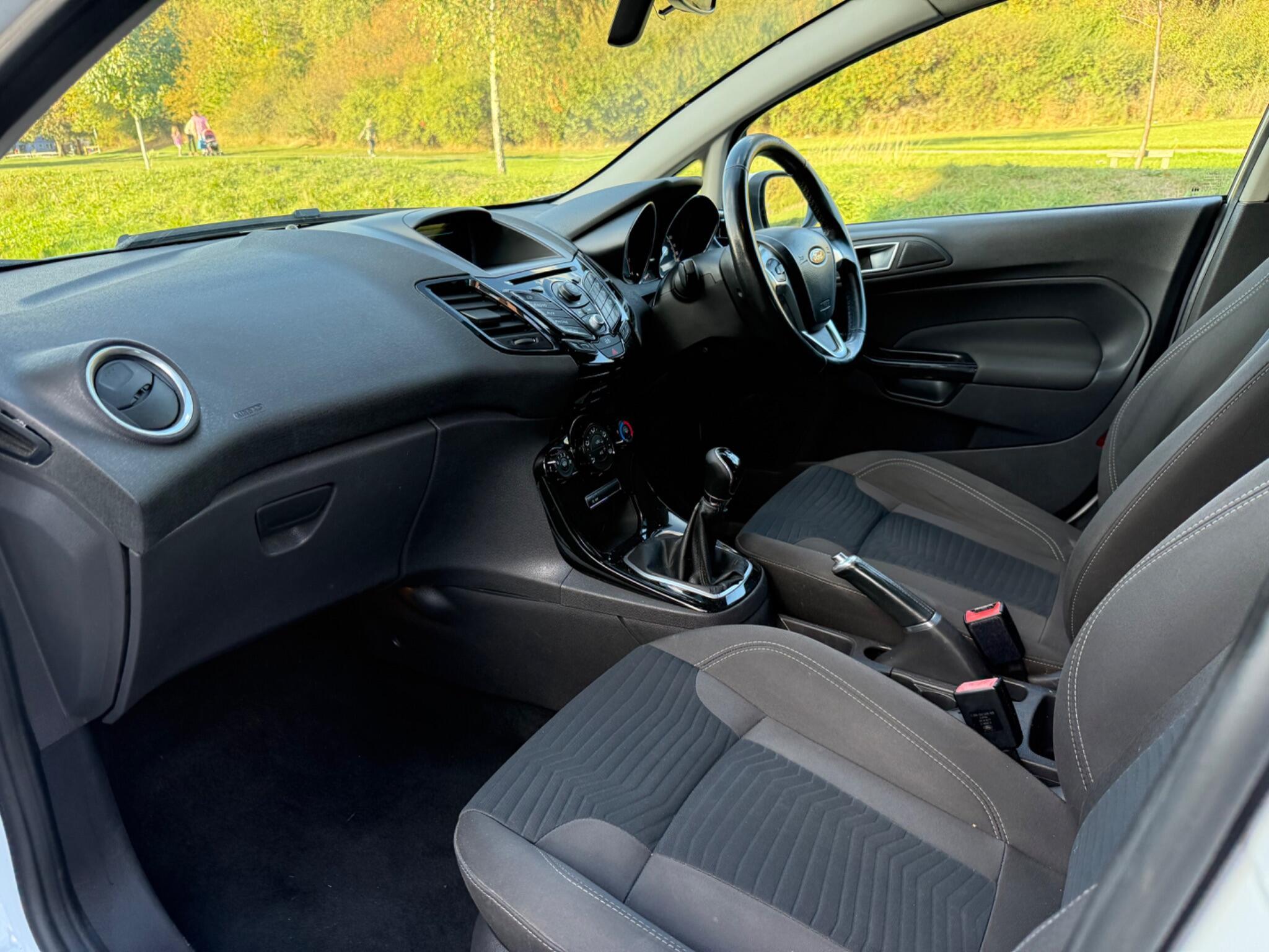 Ford Fiesta - Image 8