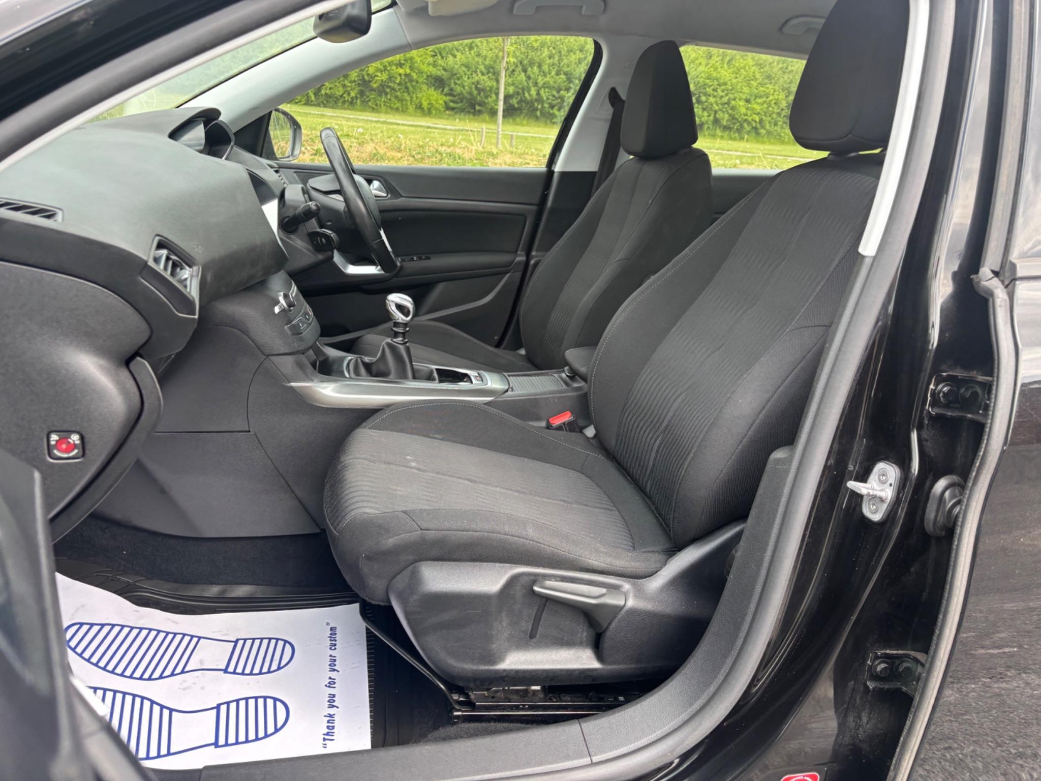 Peugeot 308 - Image 12