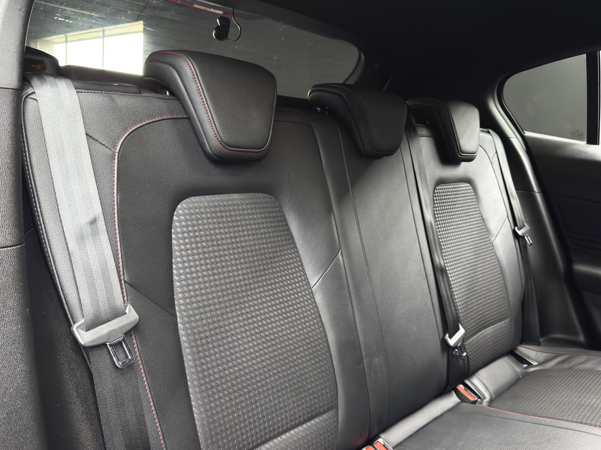 Ford Focus - Image 15