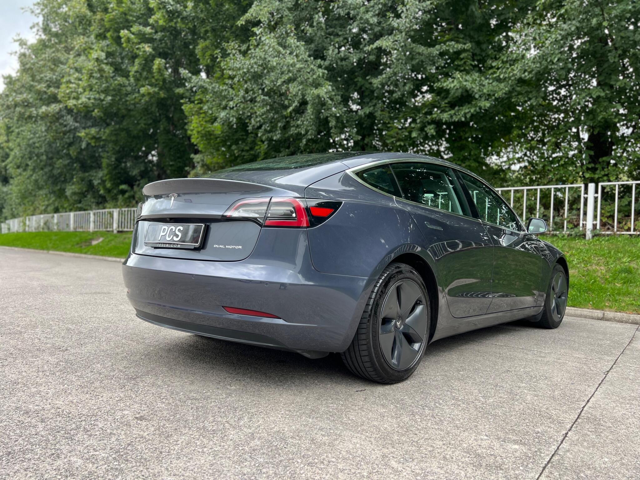 Tesla Model 3 - Image 11