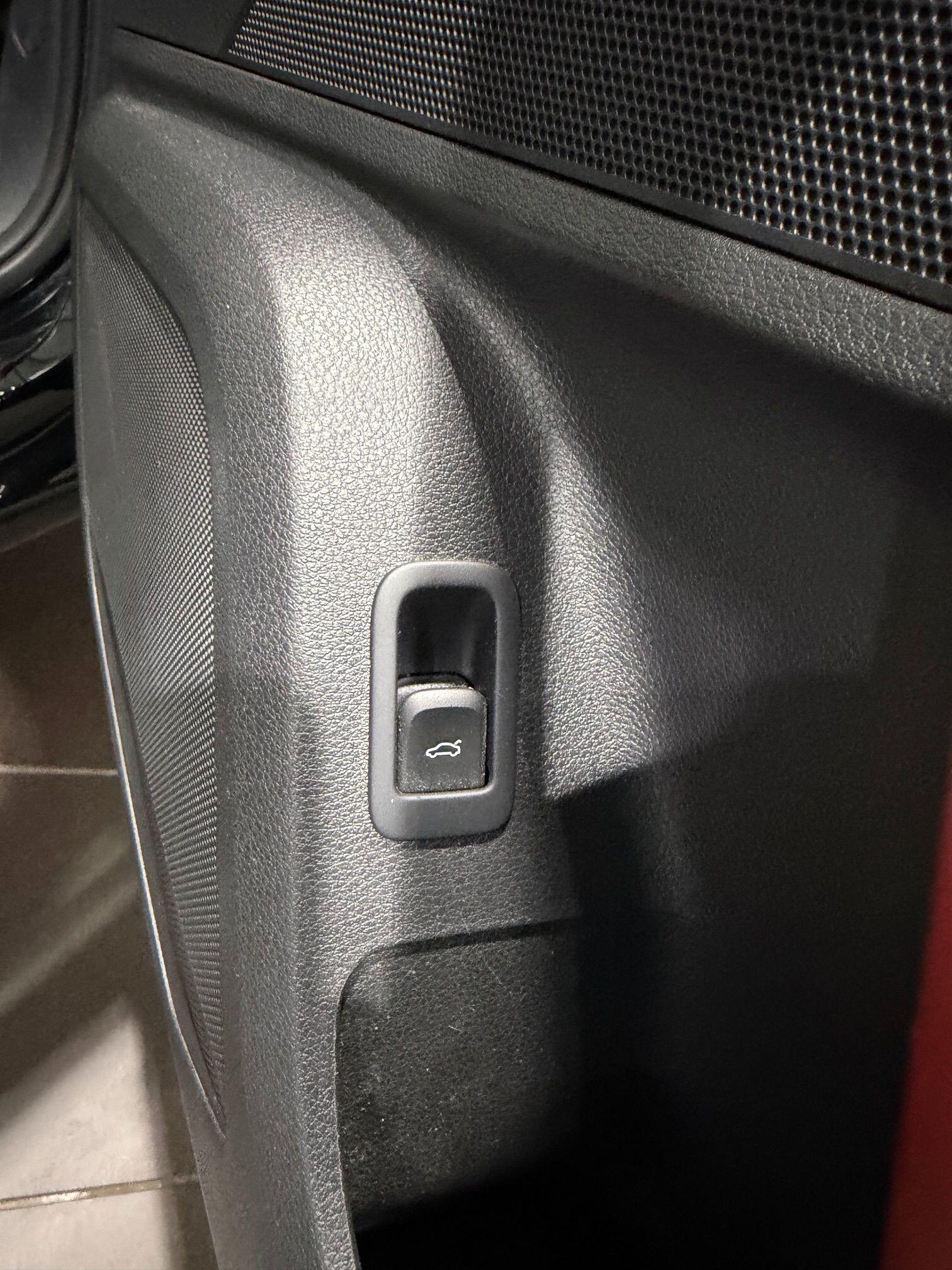 Audi Q2 - Image 18