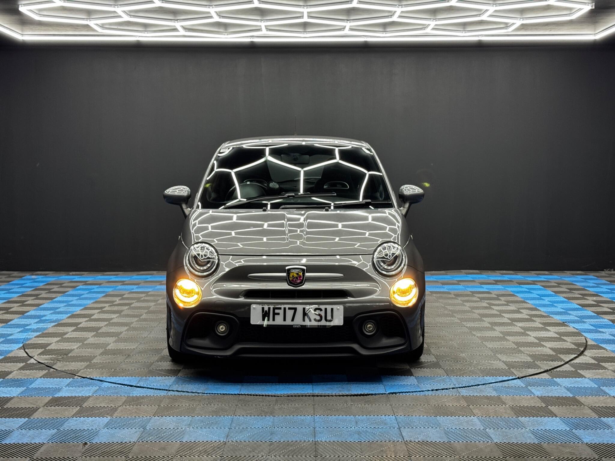 Abarth 595 - Image 2
