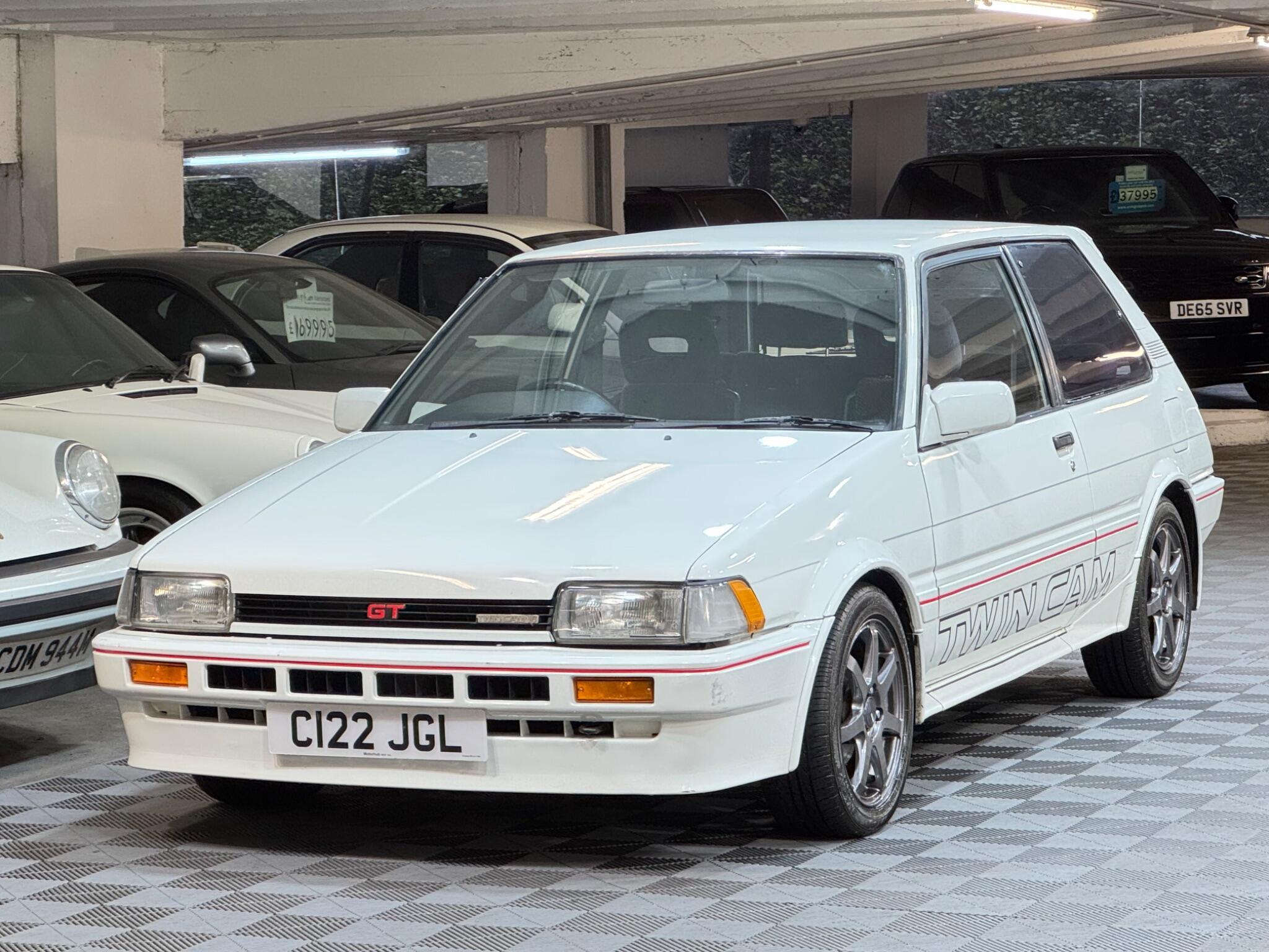 Toyota Corolla - Image 7