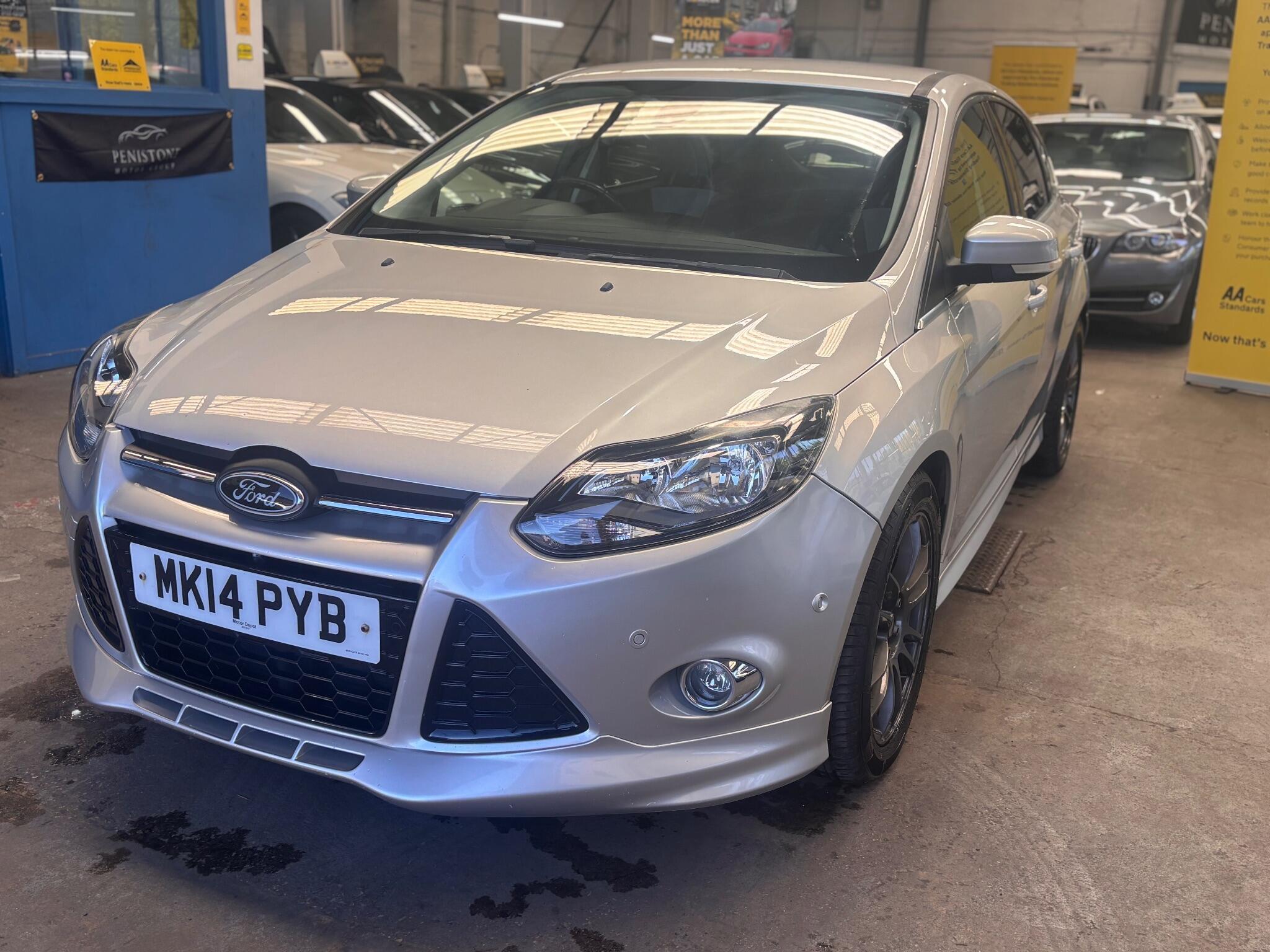 Ford Focus - Image 14