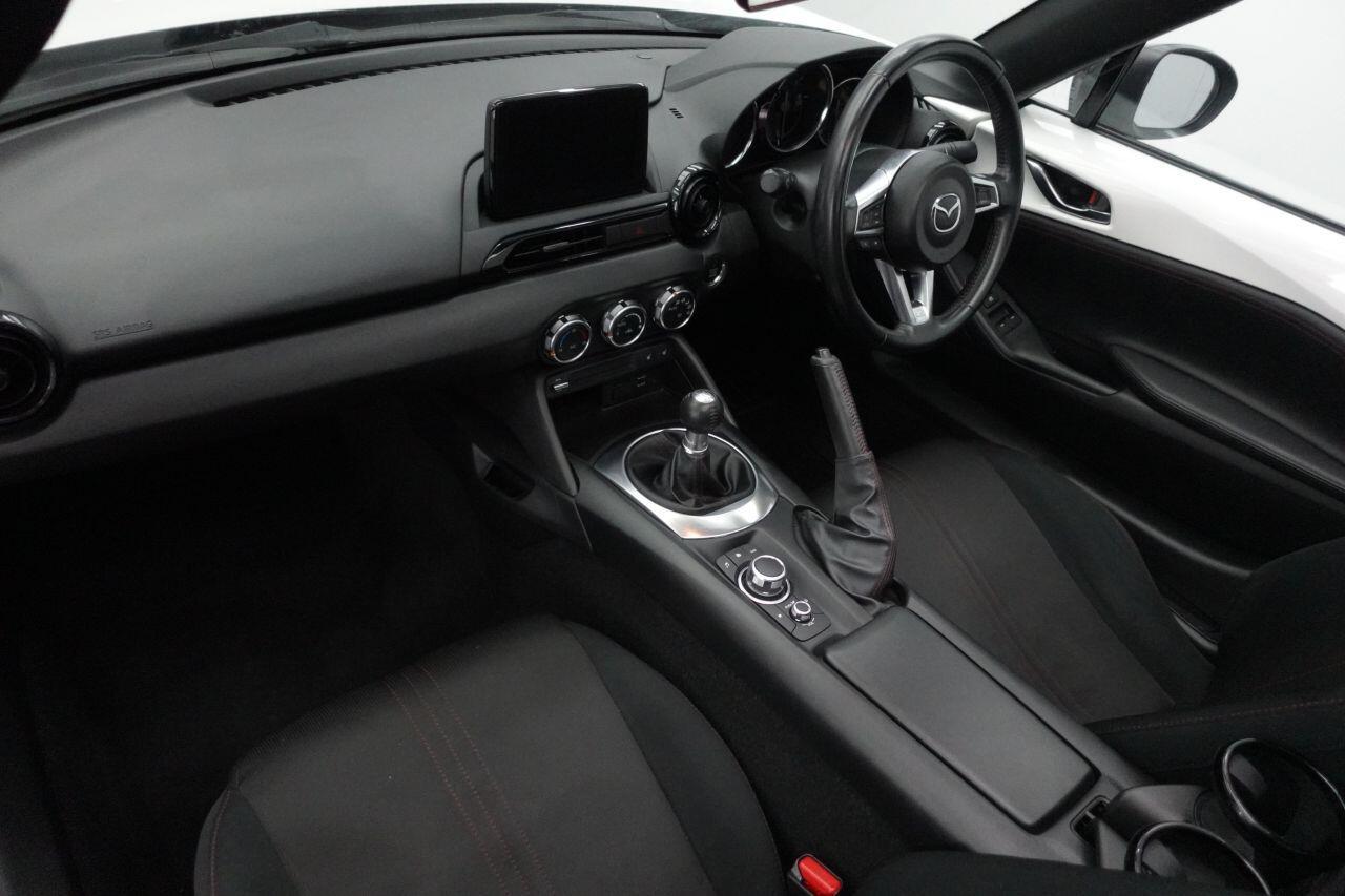 Mazda MX-5 RF - Image 18