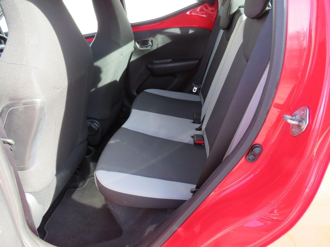 Toyota Aygo - Image 10