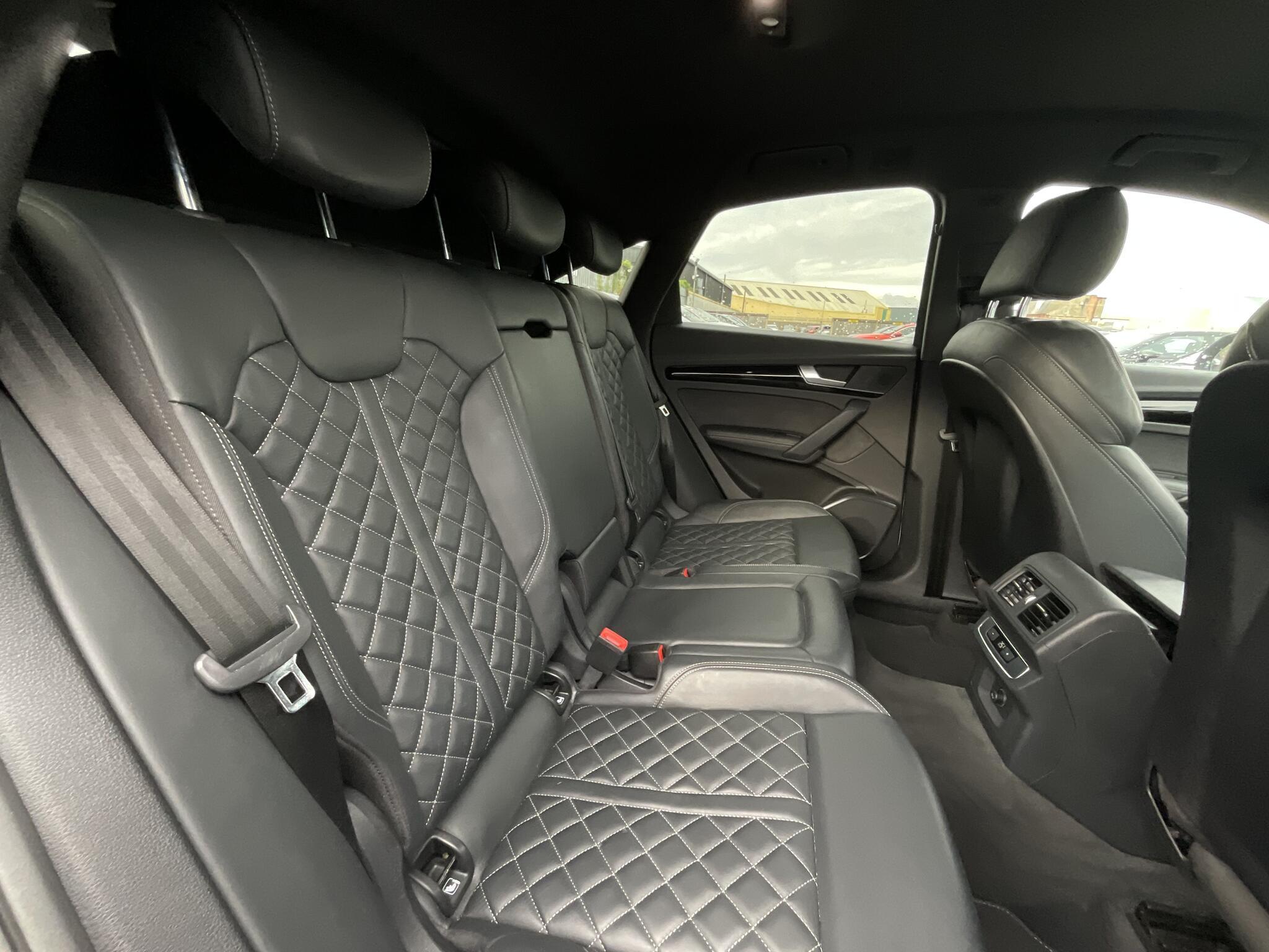Audi Q5 - Image 11
