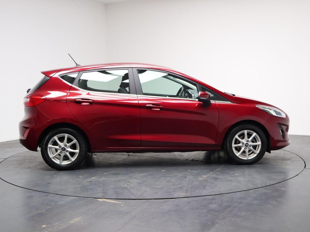 Ford Fiesta - Image 14
