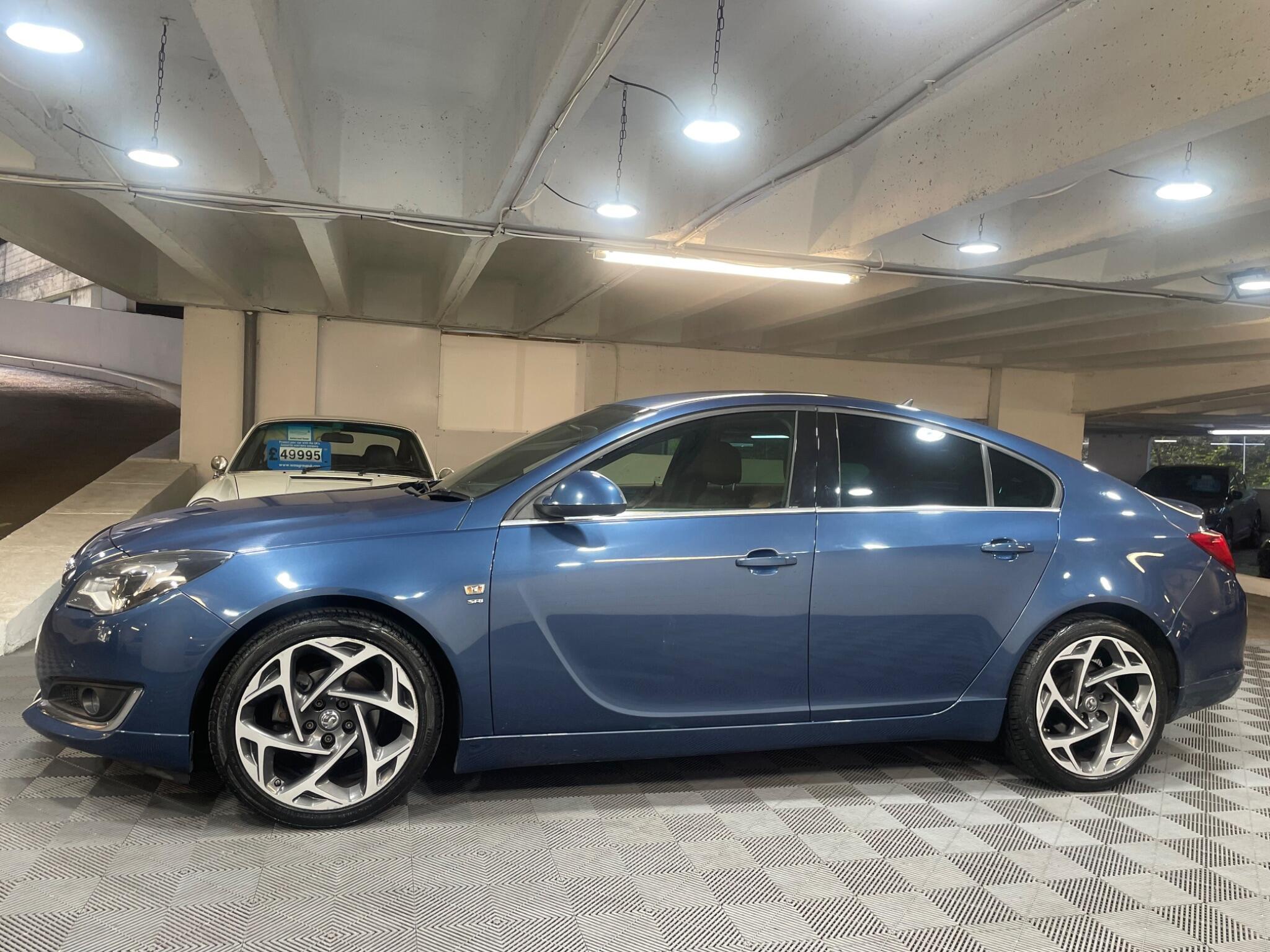 Vauxhall Insignia - Image 2