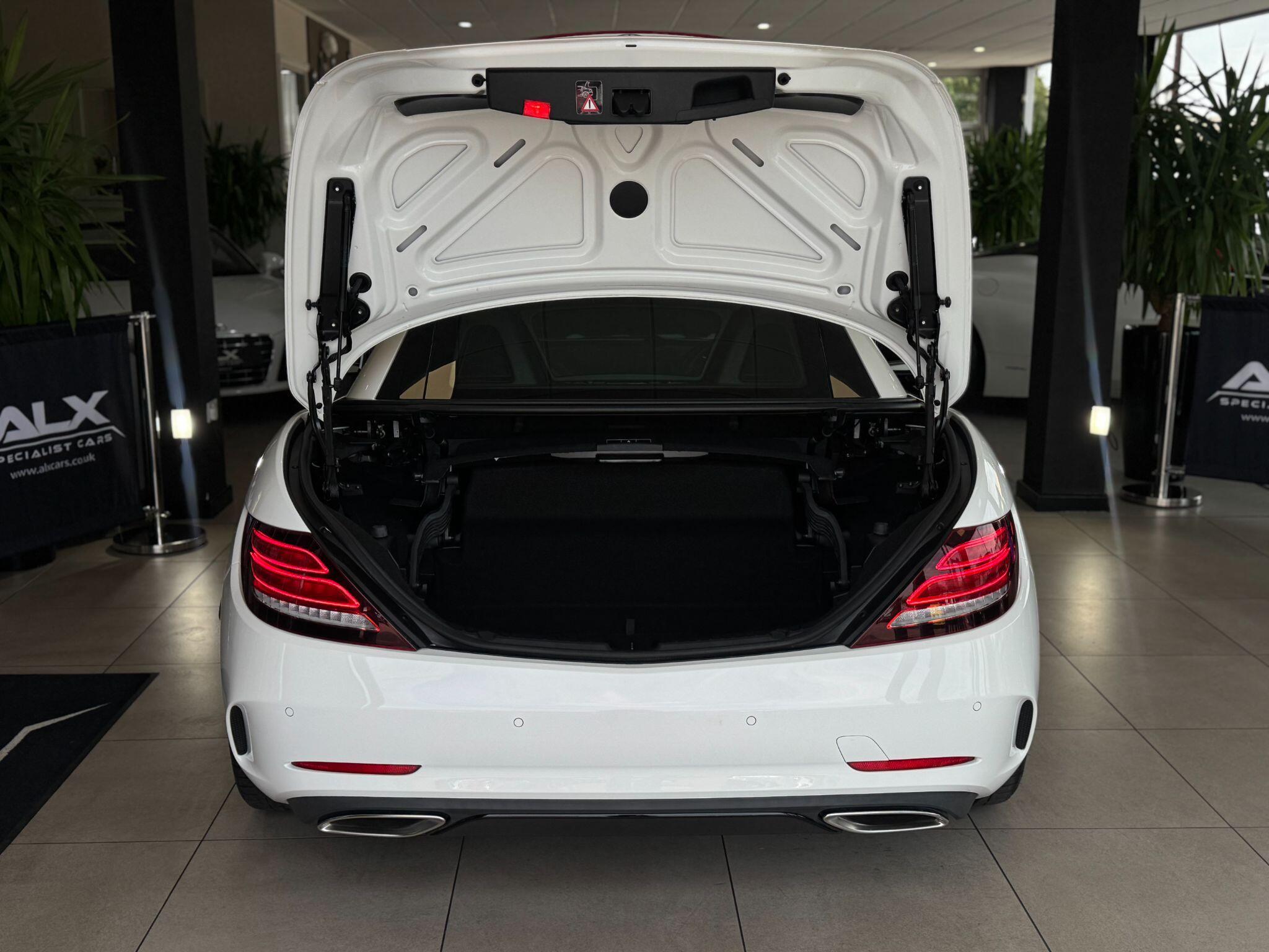 Mercedes SLC - Image 6