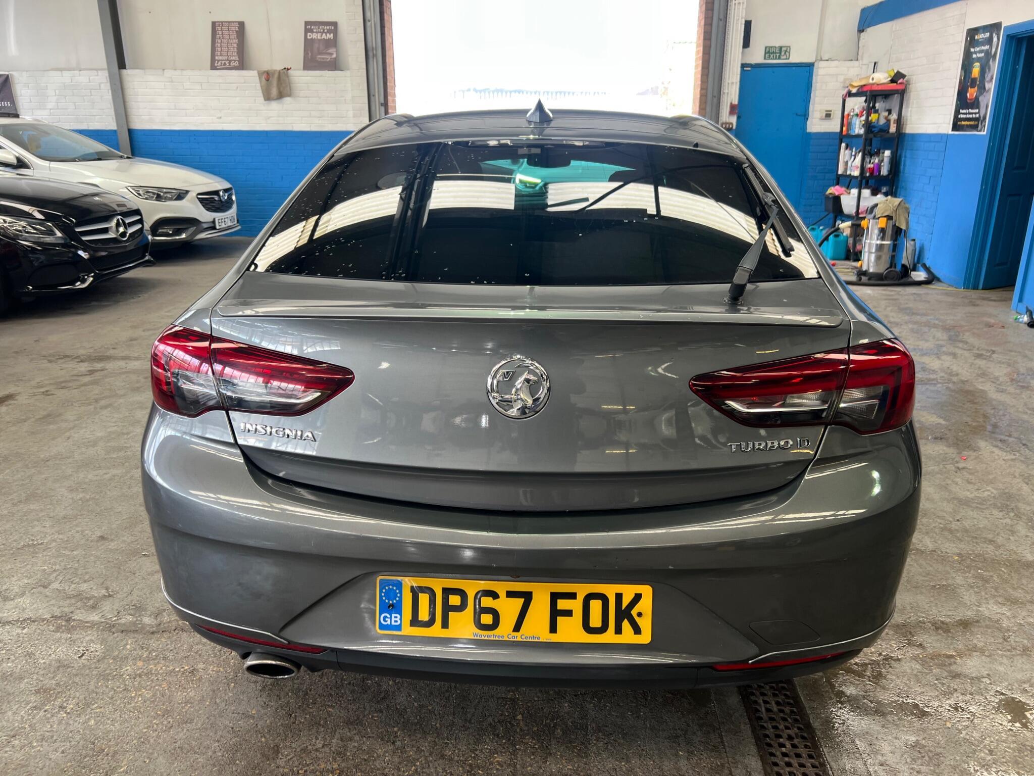 Vauxhall Insignia - Image 11