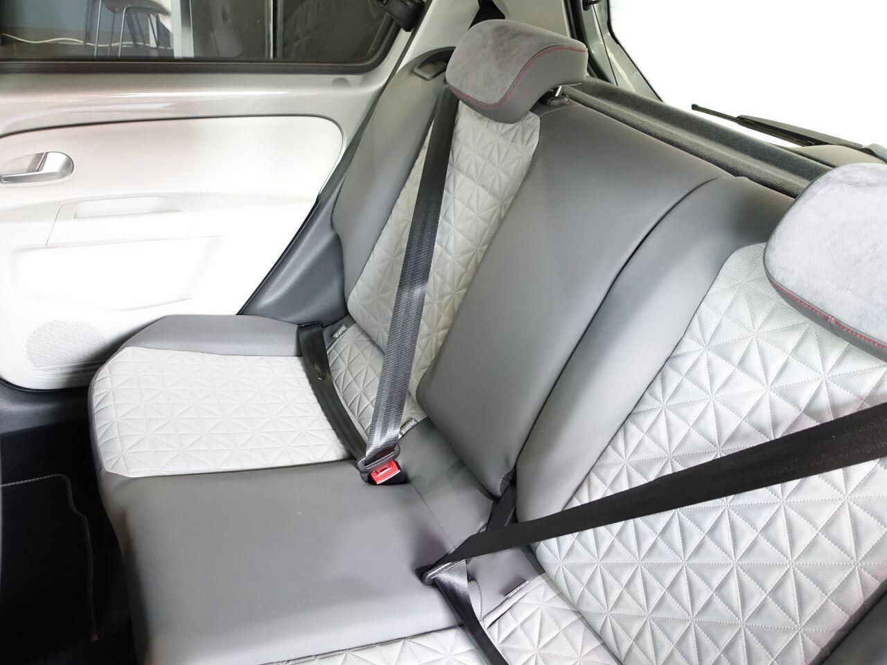 Volkswagen up! - Image 17