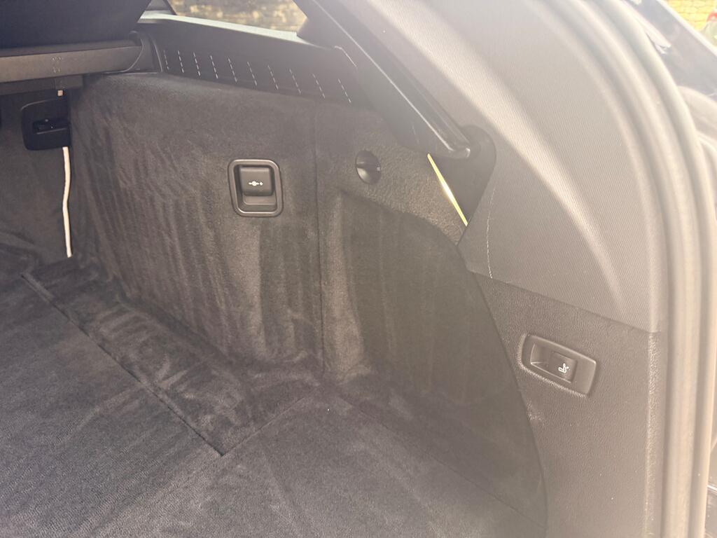 BMW 5 Series - Image 28