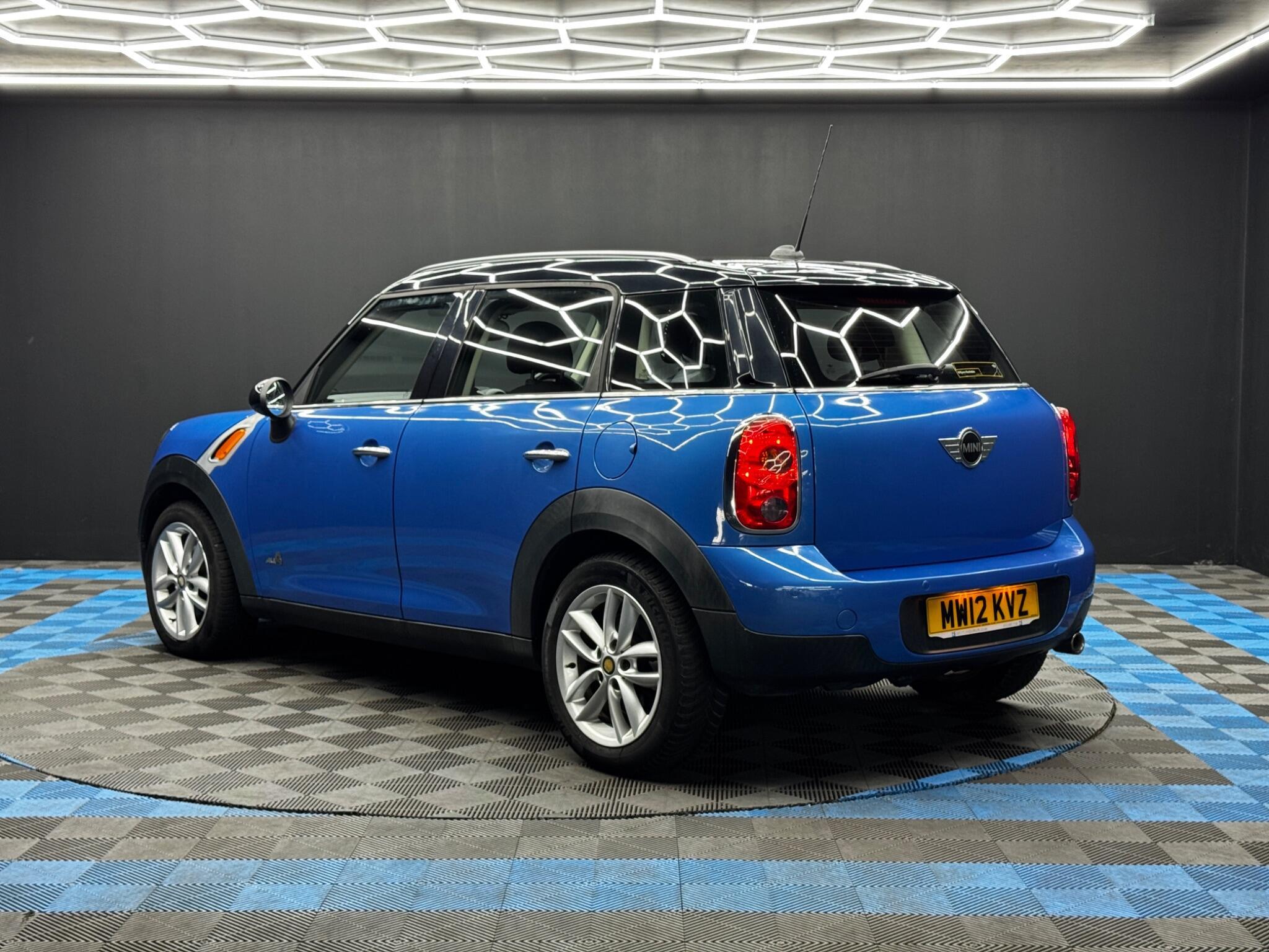 MINI Countryman - Image 7