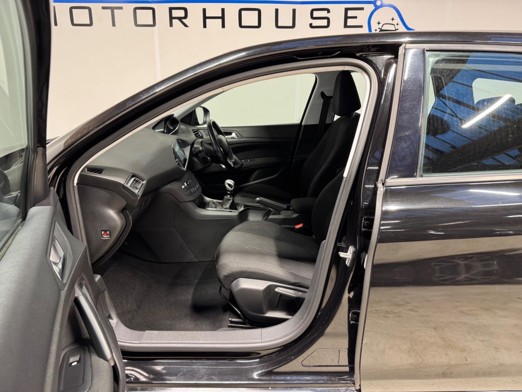 Peugeot 308 SW - Image 10