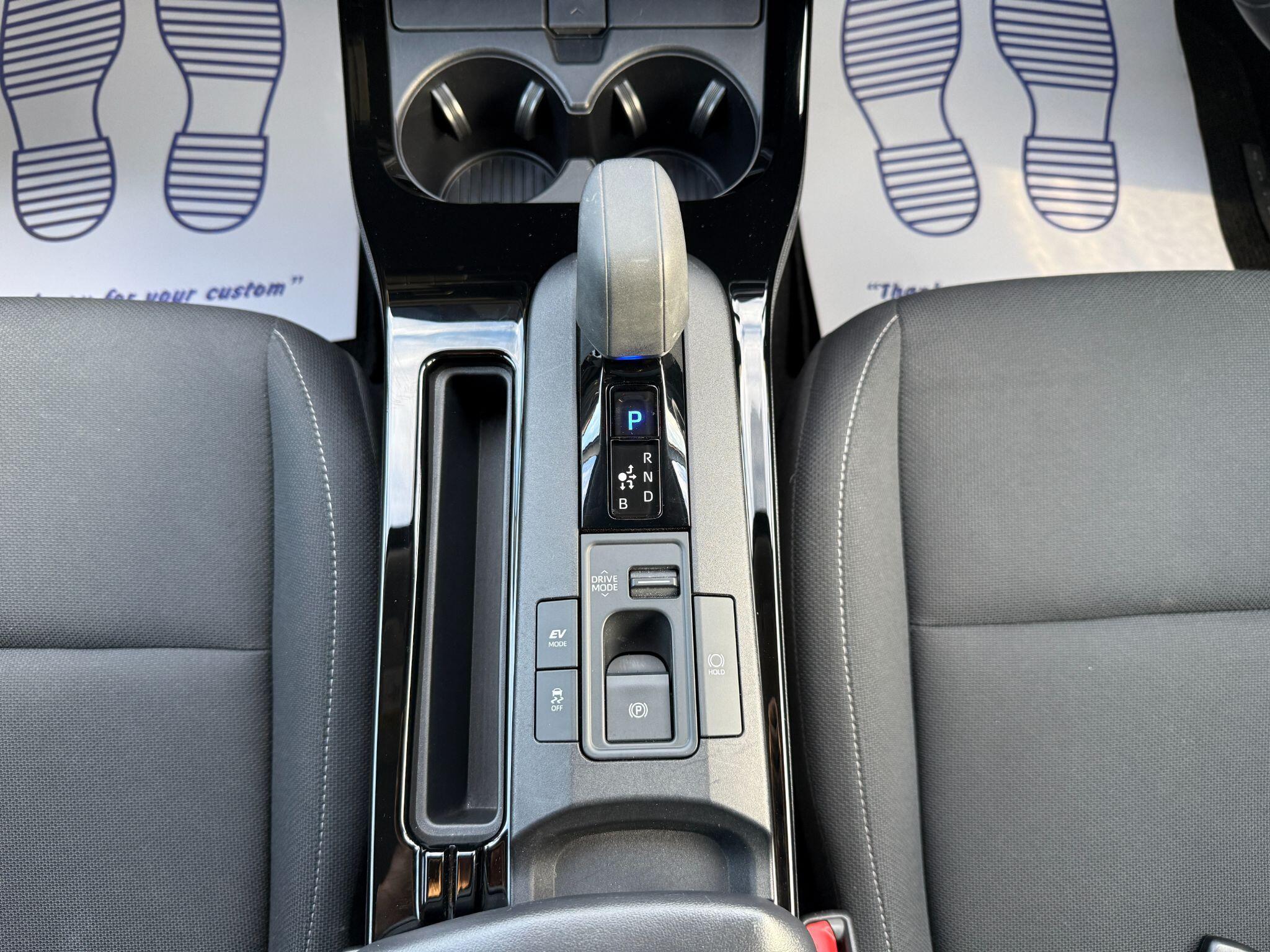 Toyota Prius - Image 41