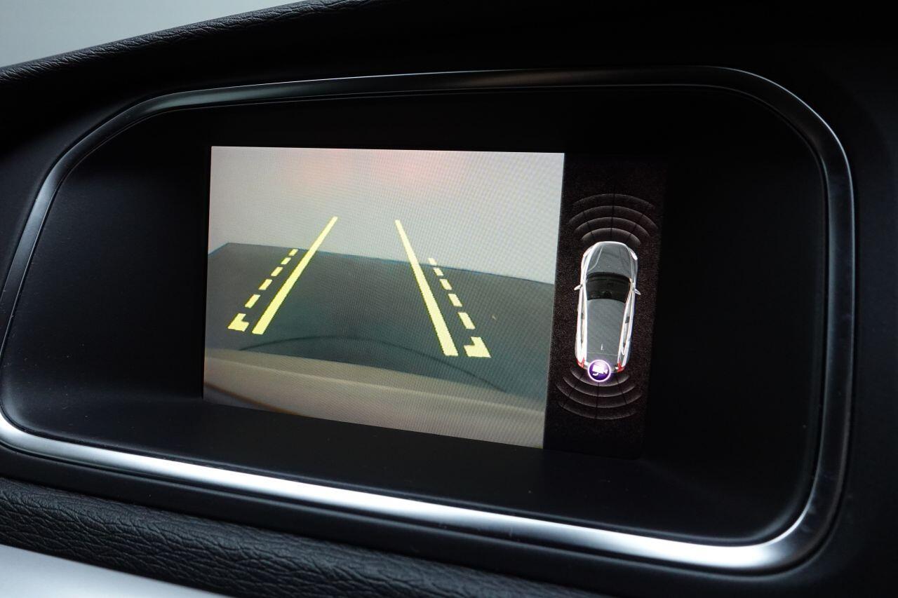 Volvo V40 - Image 23