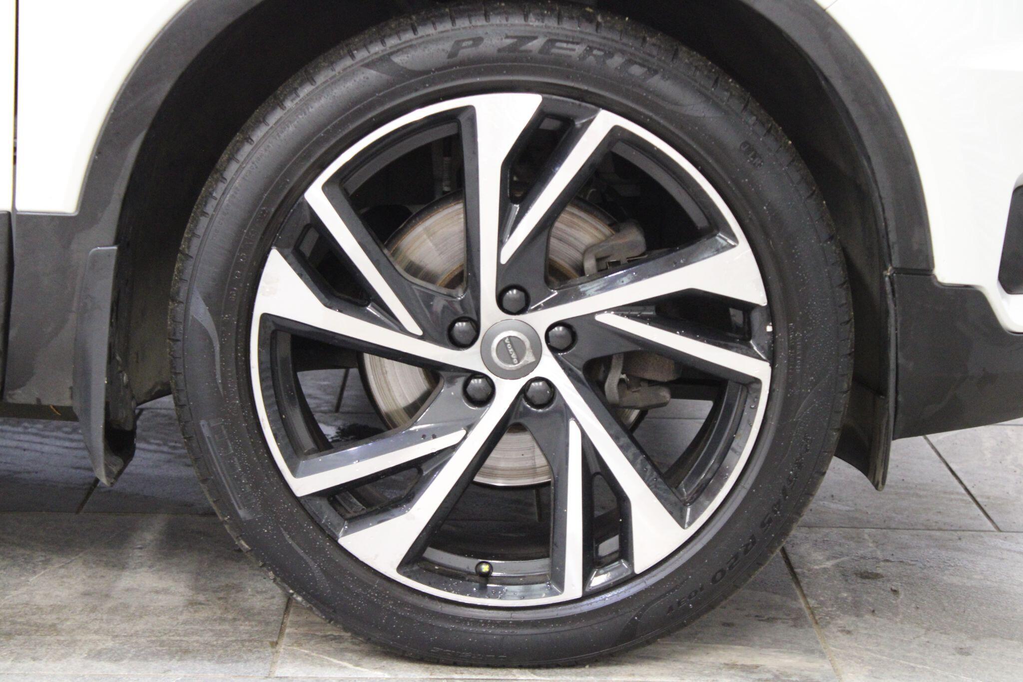 Volvo XC40 - Image 10