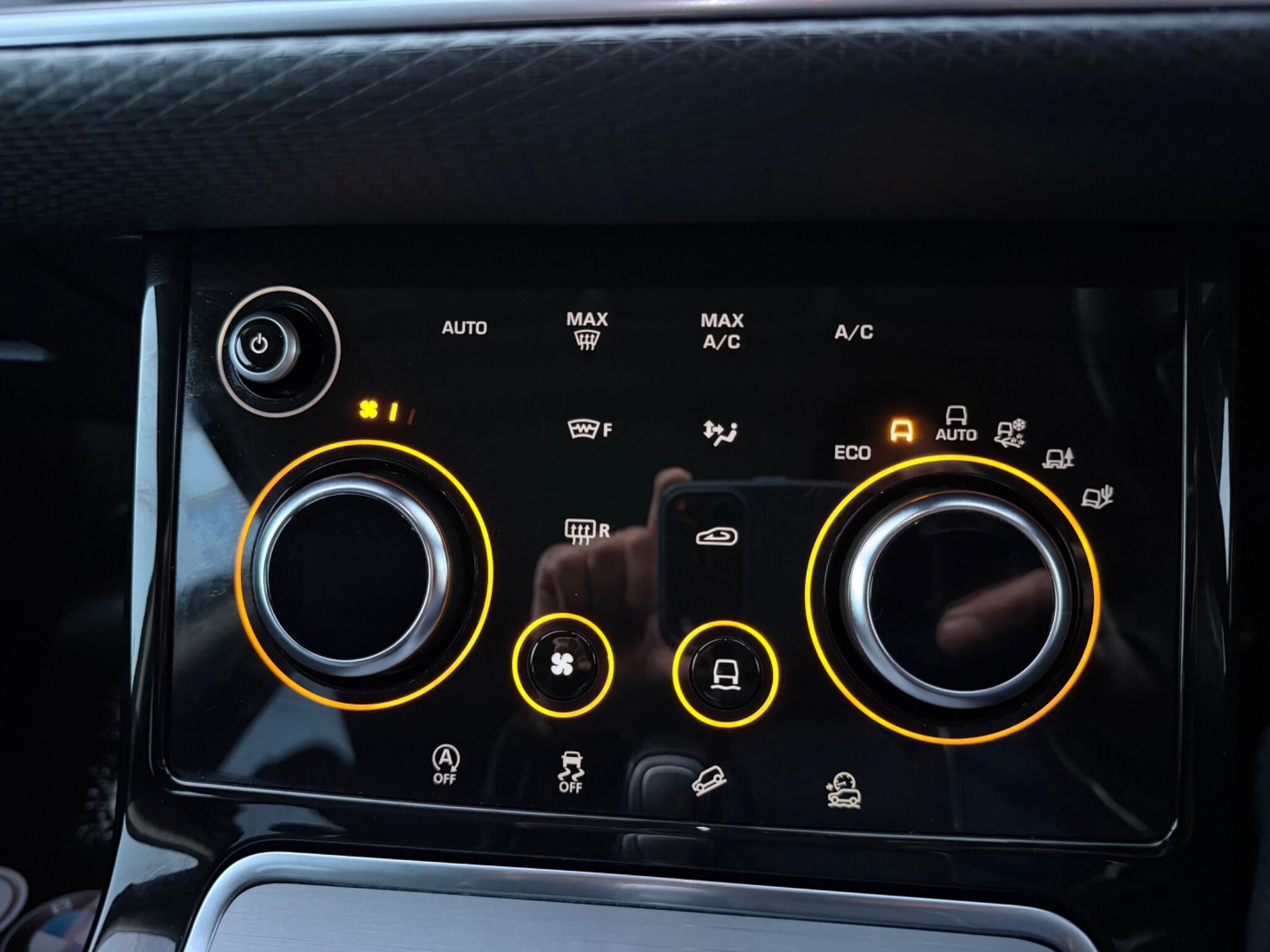 Land Rover Range Rover Evoque - Image 64