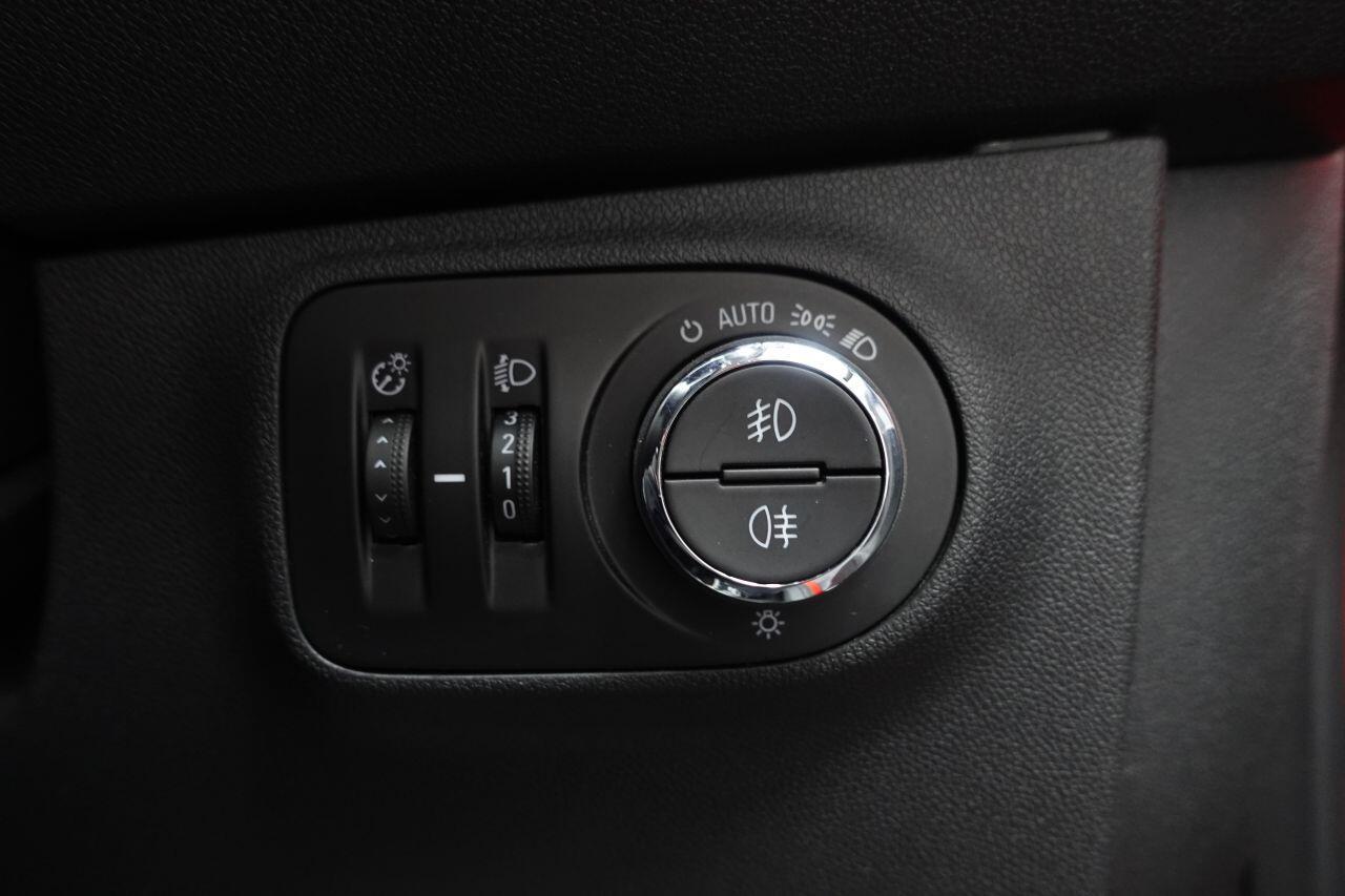 Vauxhall Corsa - Image 38