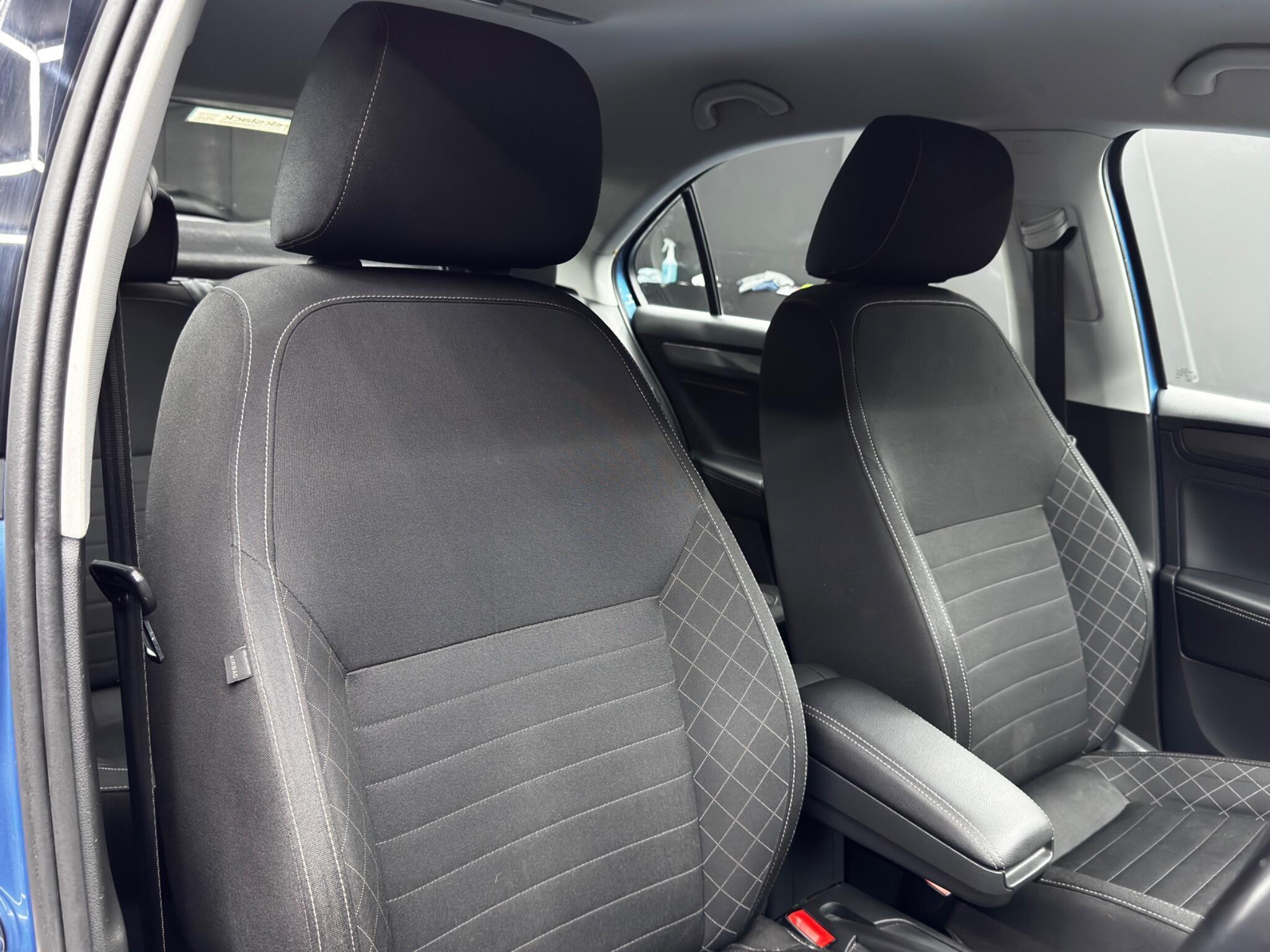 Skoda Rapid - Image 12