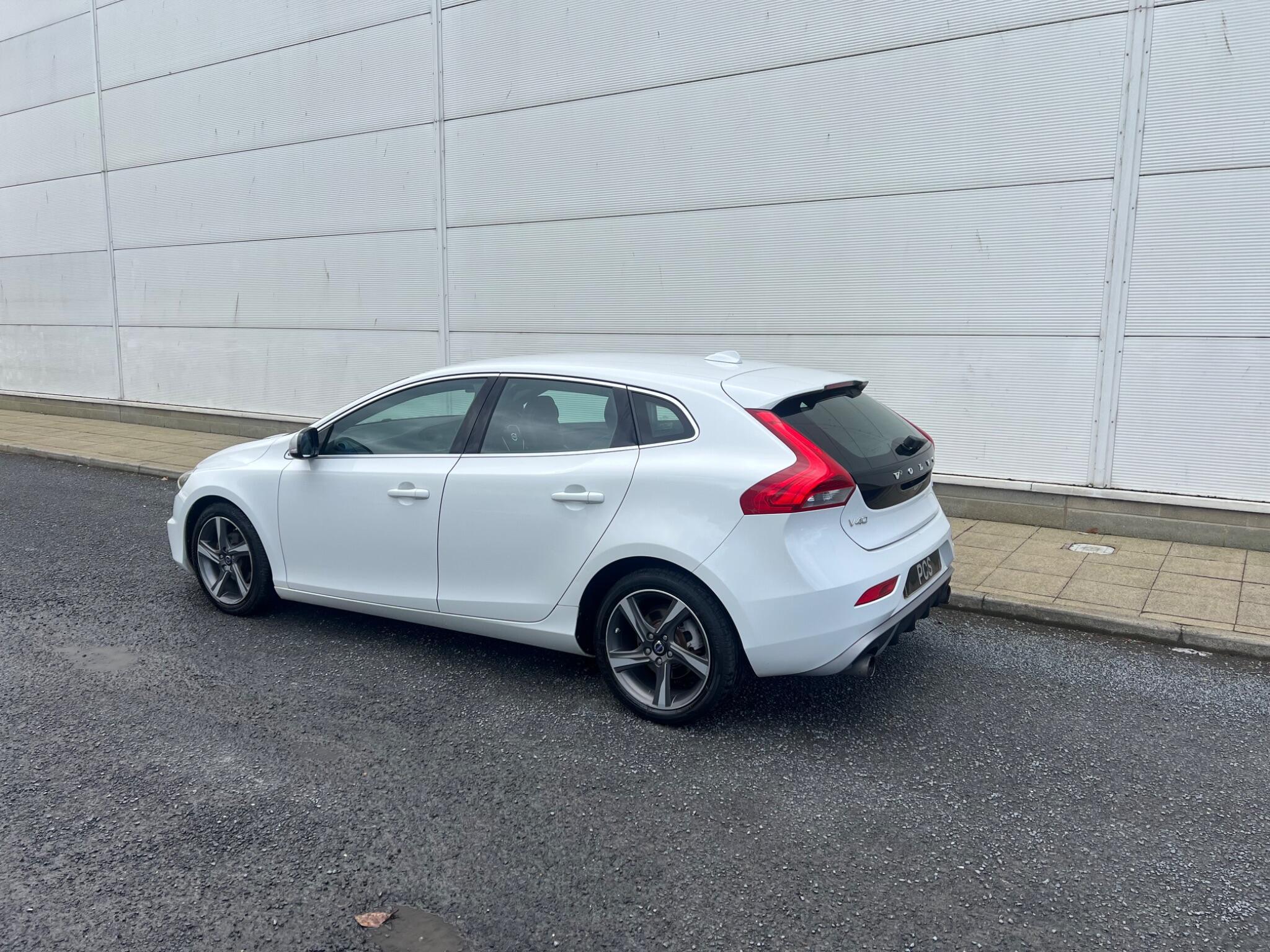 Volvo V40 - Image 30