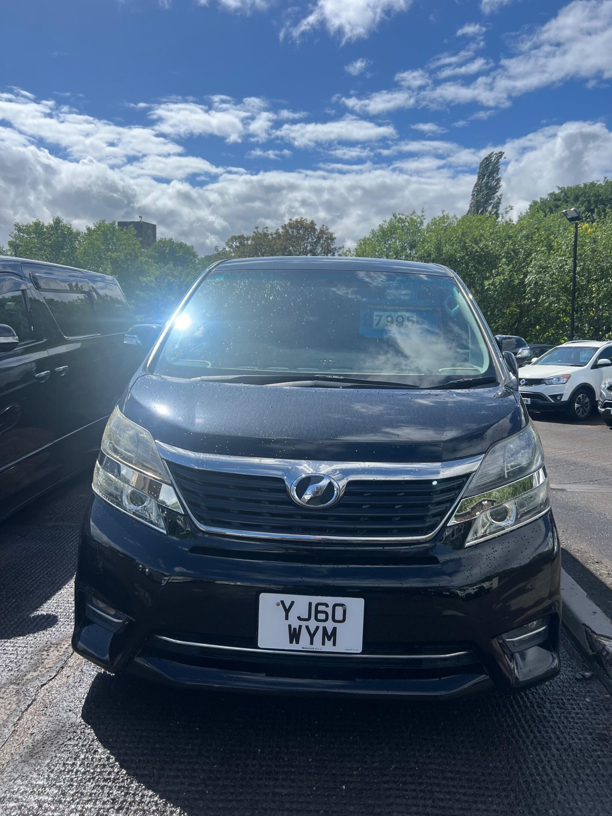 Toyota Vellfire - Image 17