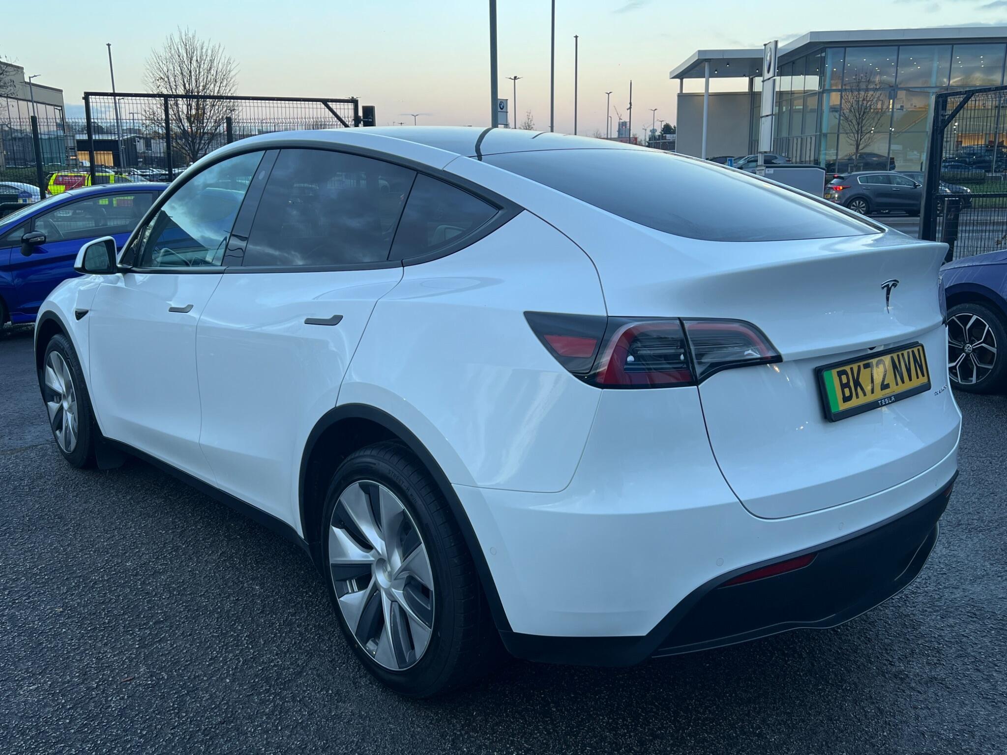 Tesla Model Y - Image 7