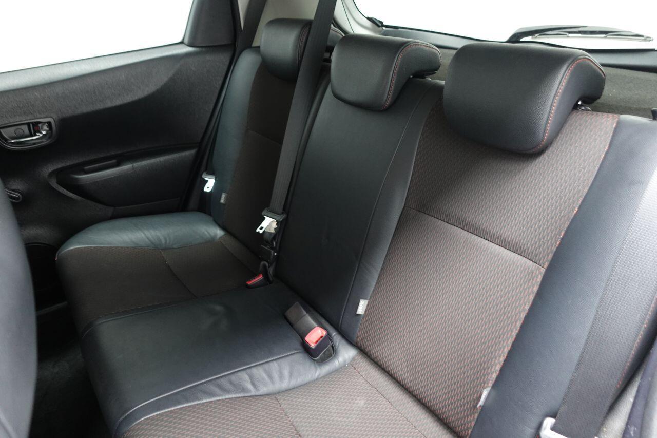 Toyota Yaris - Image 20