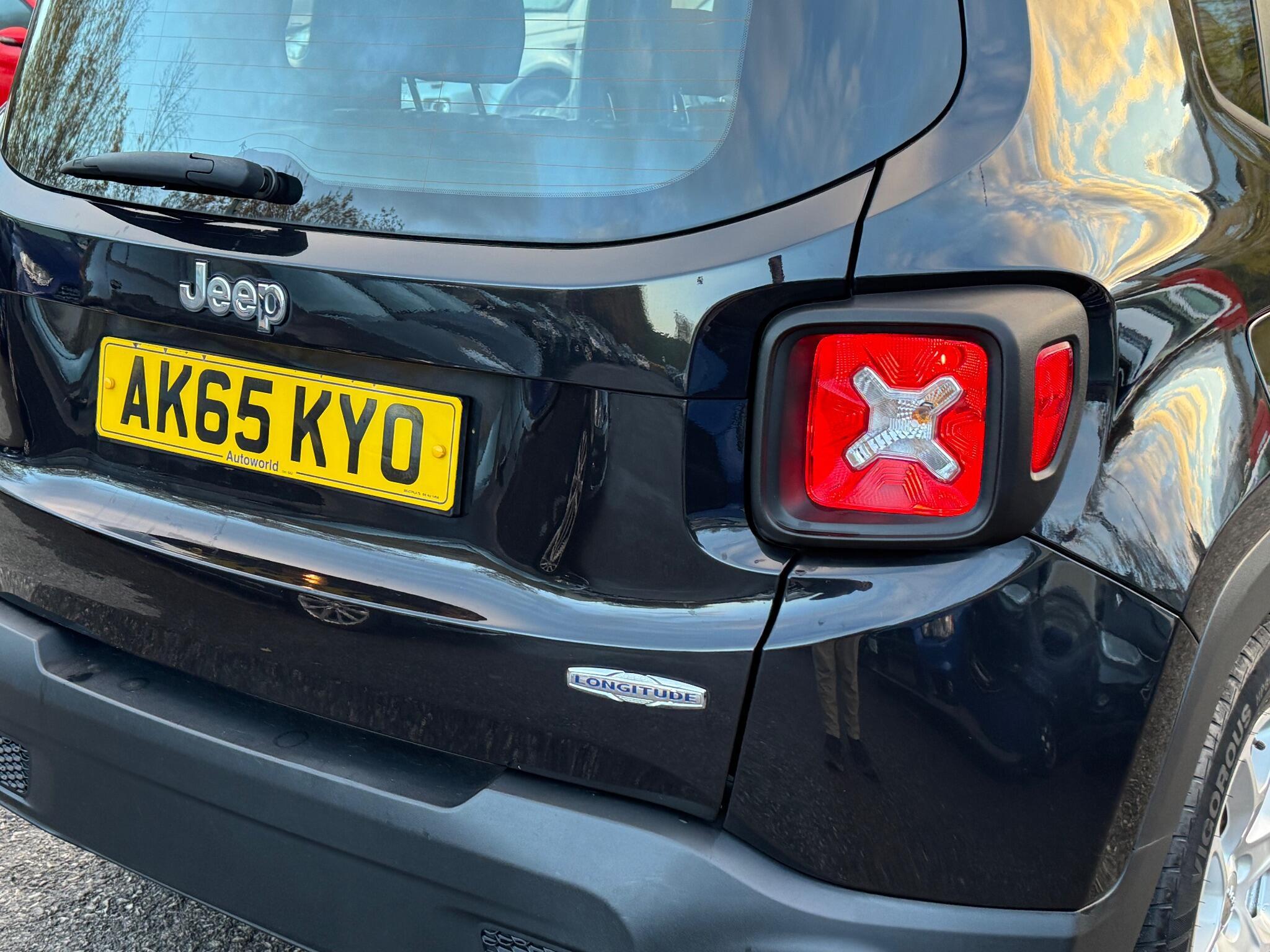 Jeep Renegade - Image 41