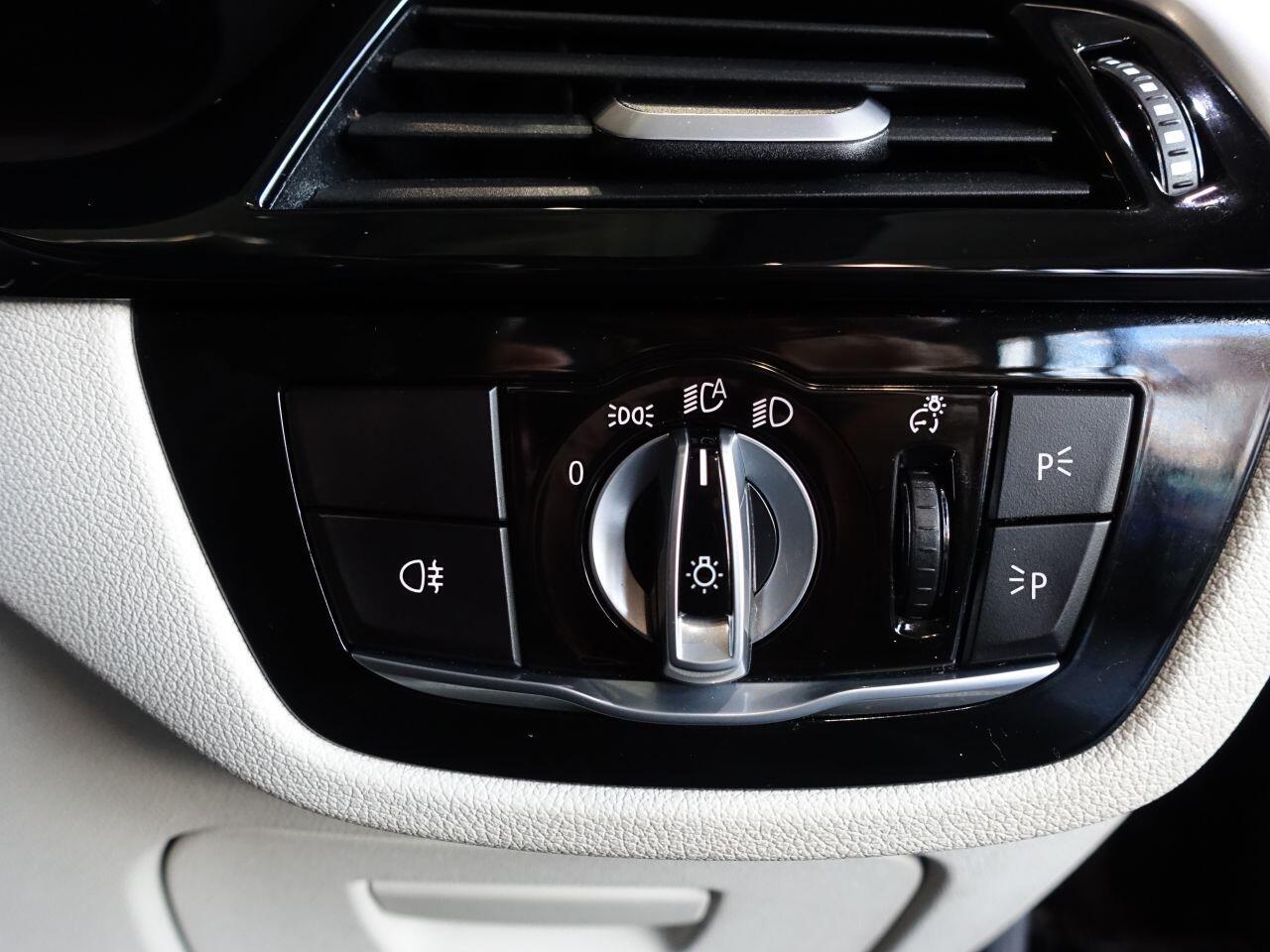 BMW 6 SERIES GRAN TURISMO - Image 28