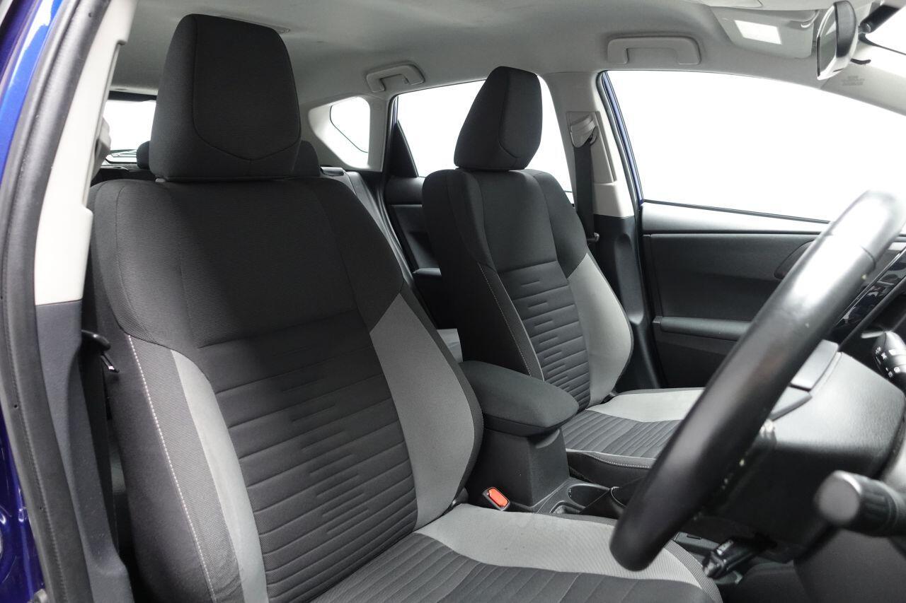 Toyota Auris - Image 3