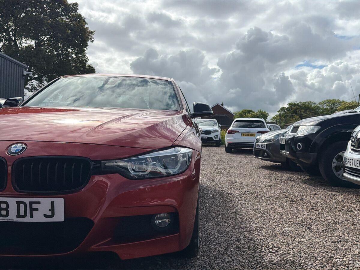 BMW 3 Series - Image 12