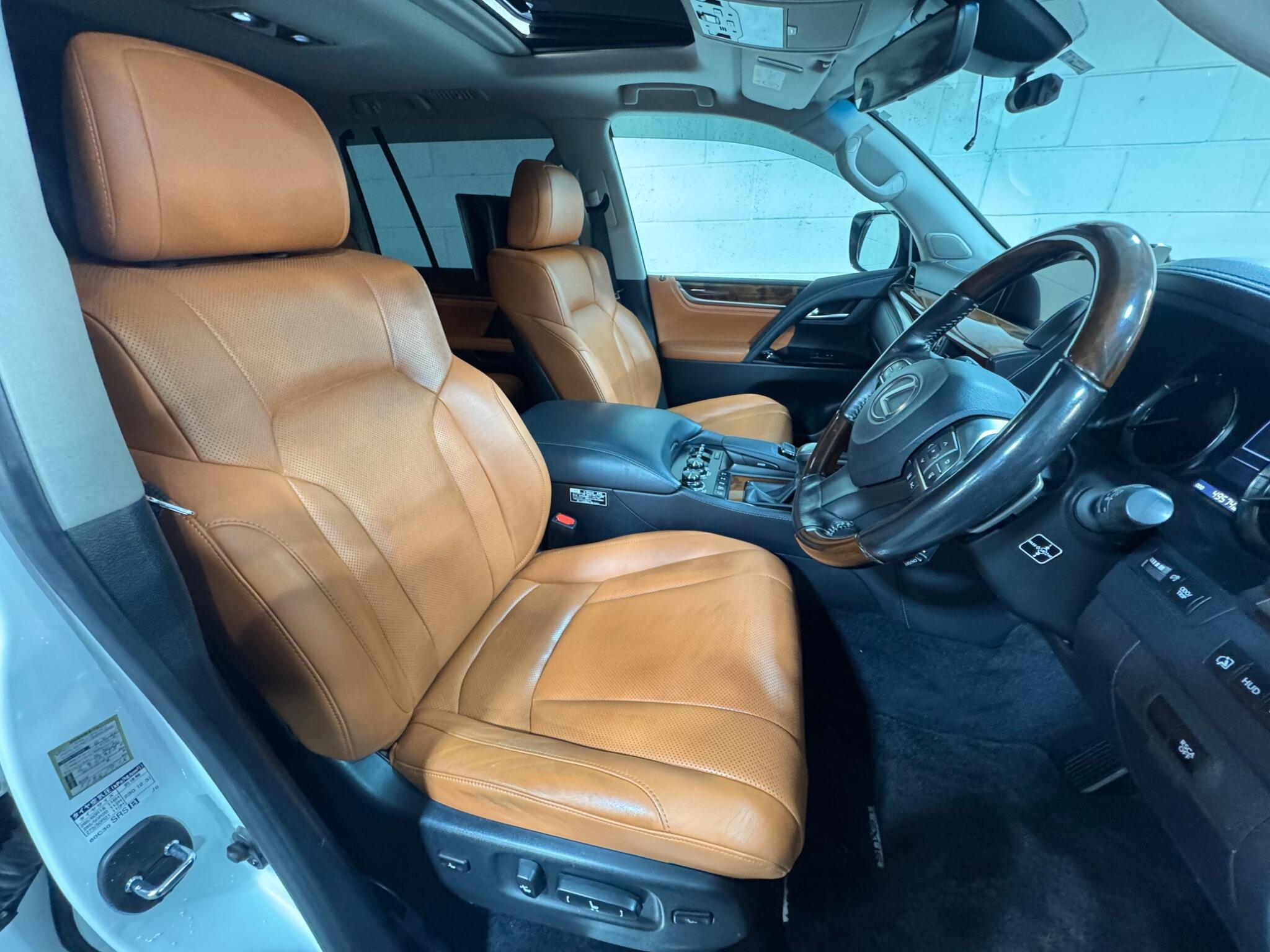 Lexus LX - Image 8