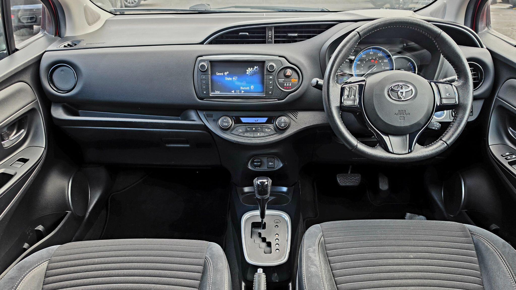 Toyota Yaris - Image 20