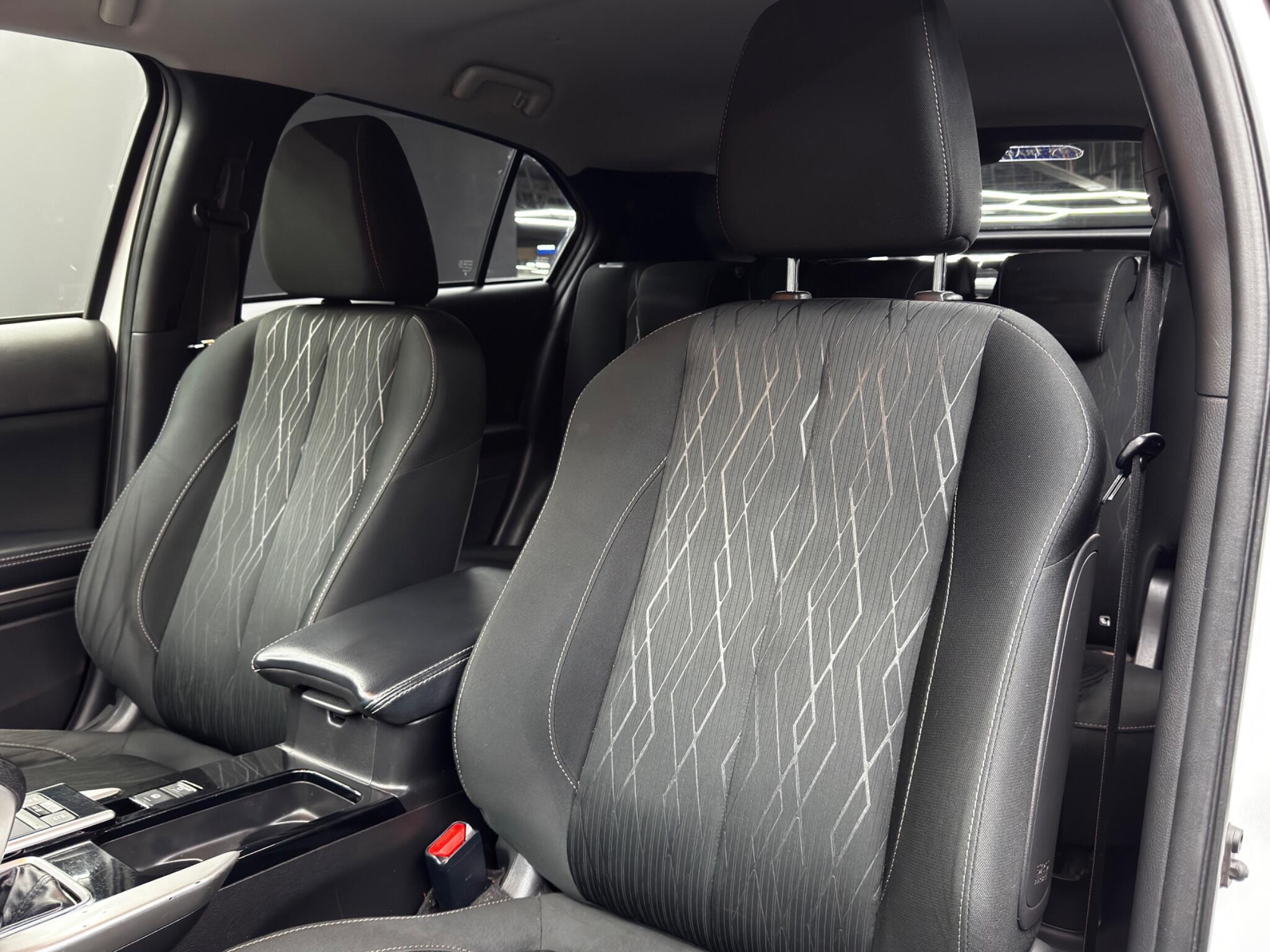 Mitsubishi Eclipse Cross - Image 14