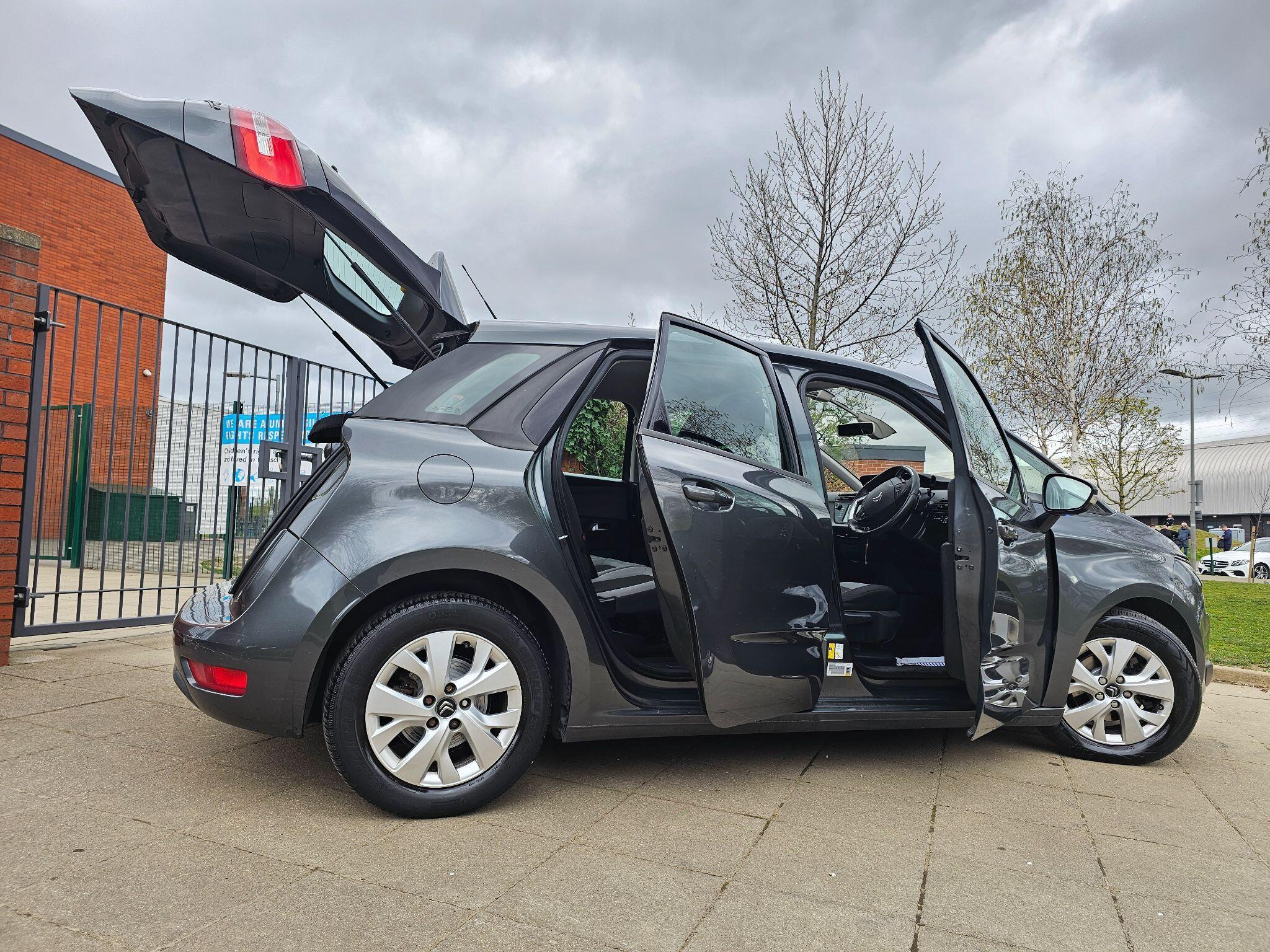 Citroen C4 Picasso - Image 16