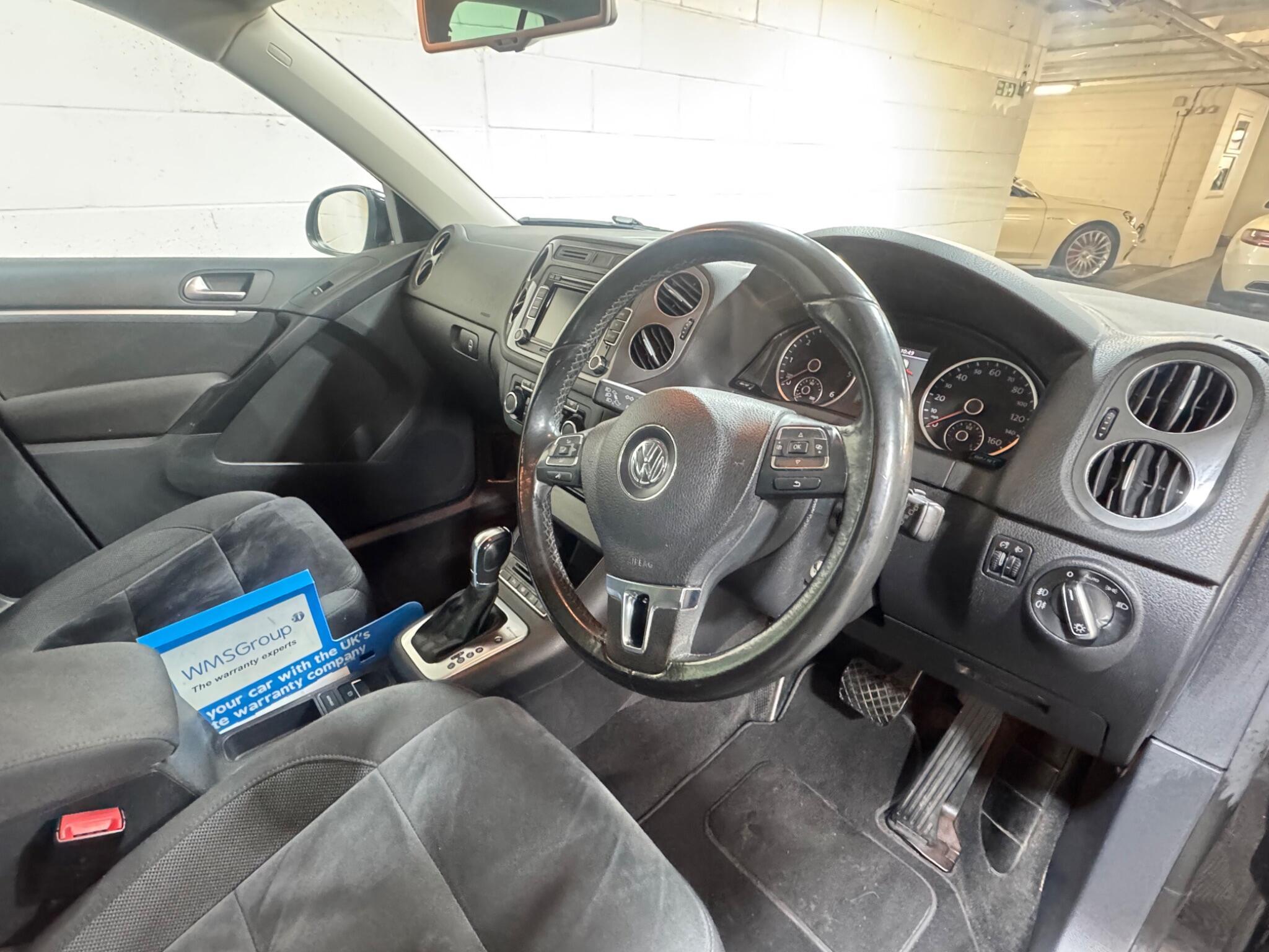 Volkswagen Tiguan - Image 9