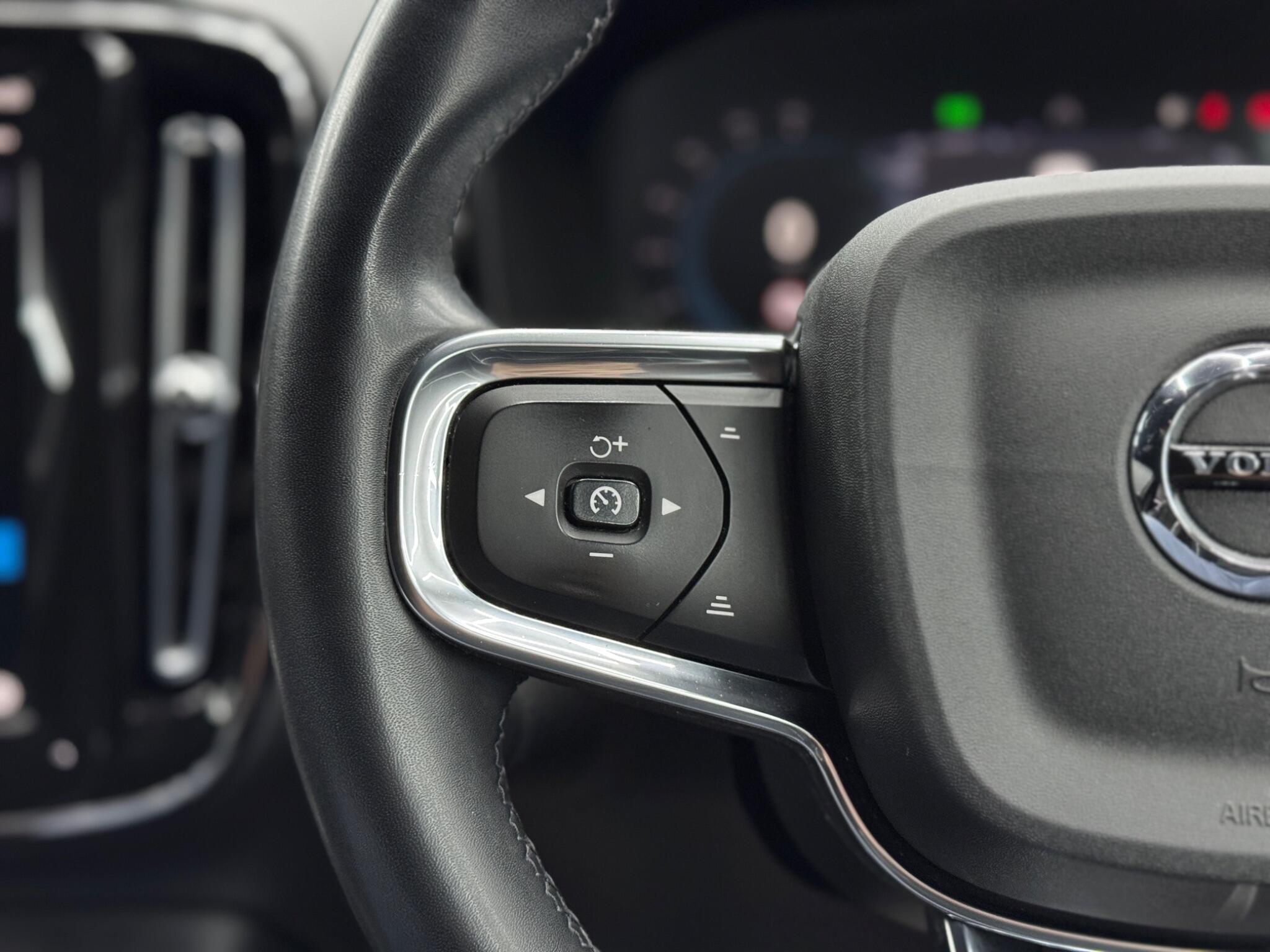 Volvo XC40 - Image 20