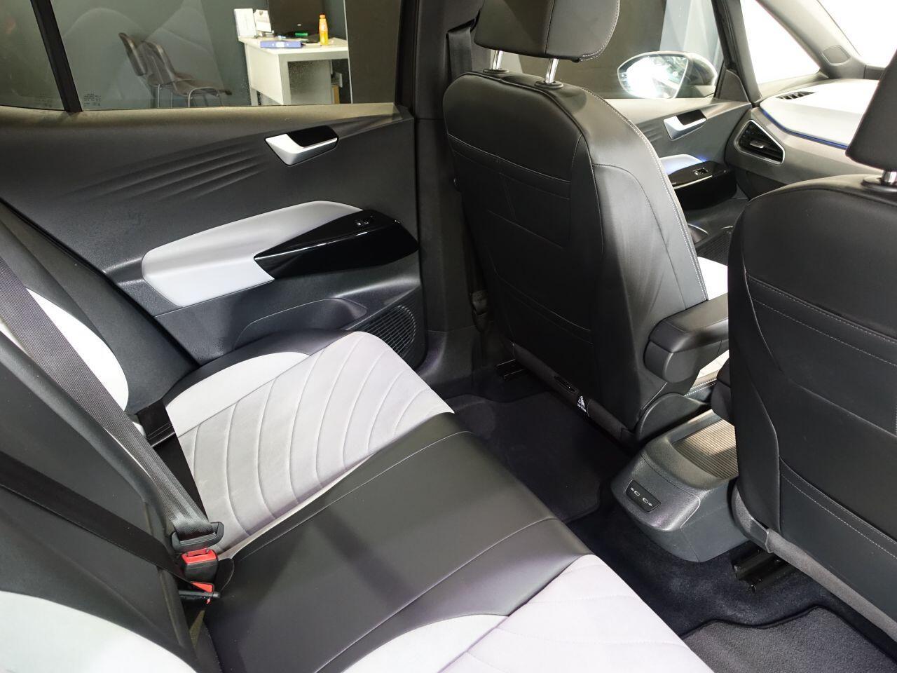 Volkswagen ID.3 - Image 16