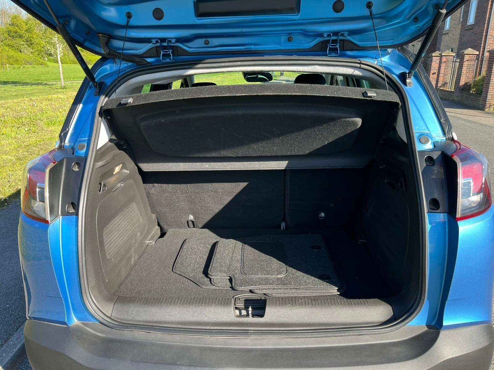 Vauxhall Crossland X - Image 9