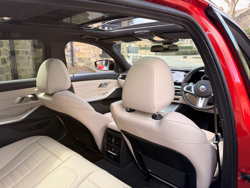 BMW 3 Series - Image 39