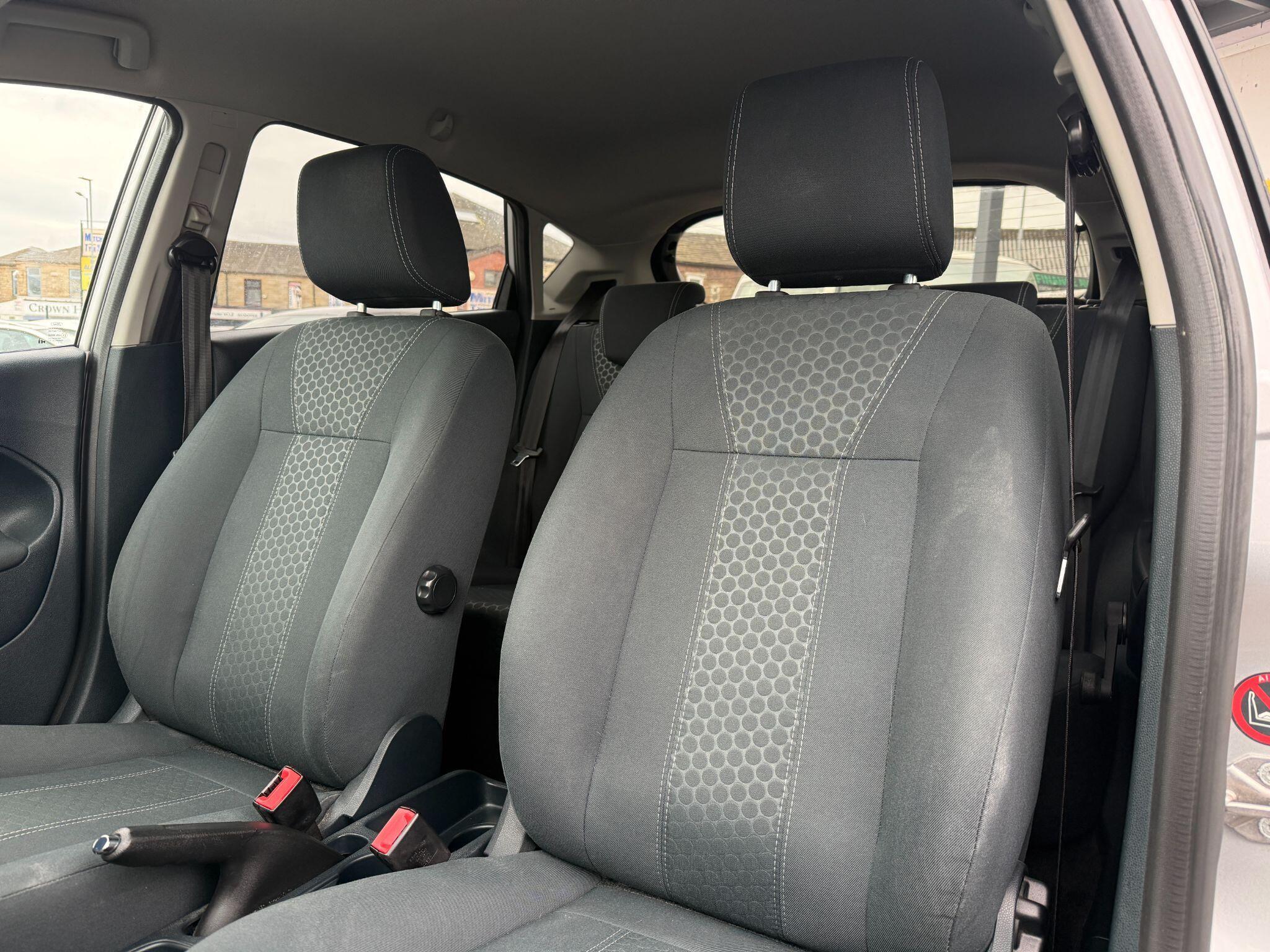 Ford Fiesta - Image 37