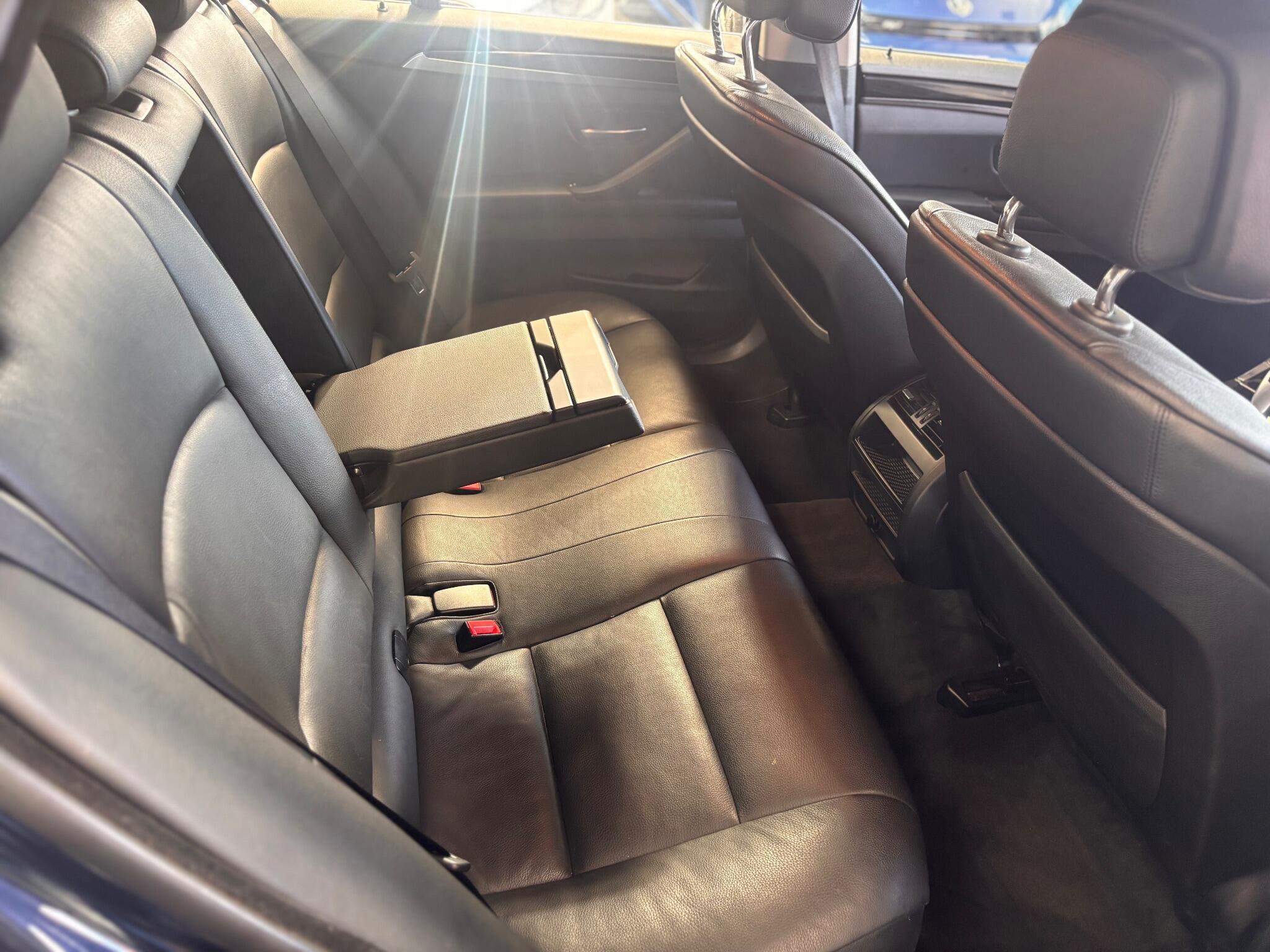 BMW 5 Series - Image 25