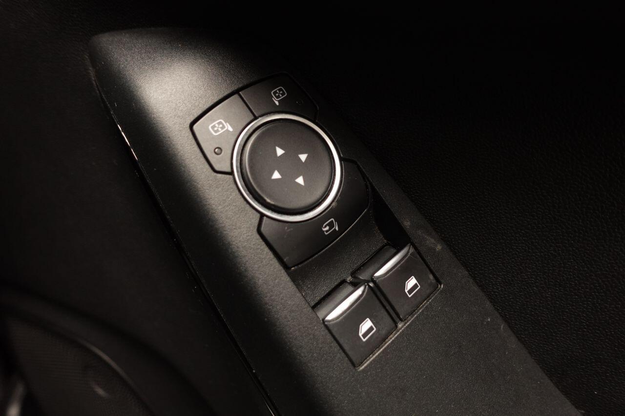 Ford Fiesta - Image 28