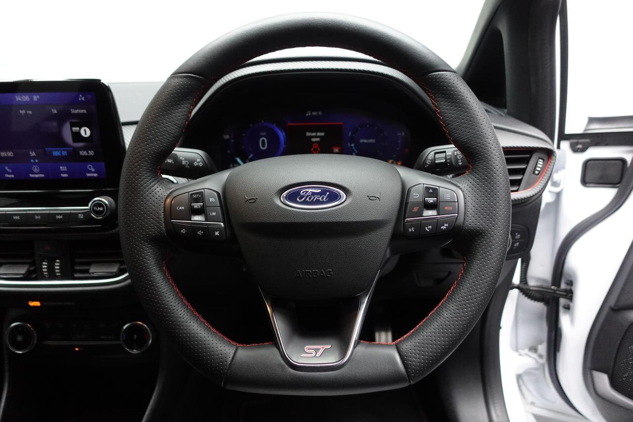 Ford Fiesta - Image 39