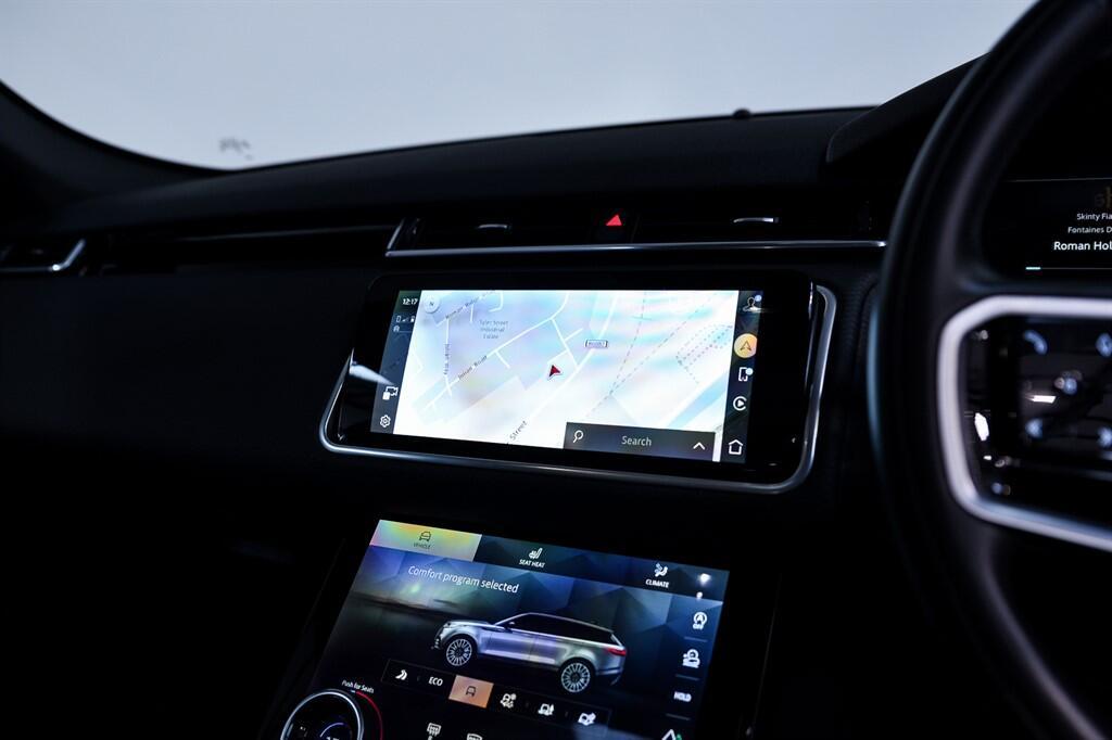 Land Rover Range Rover Velar - Image 22