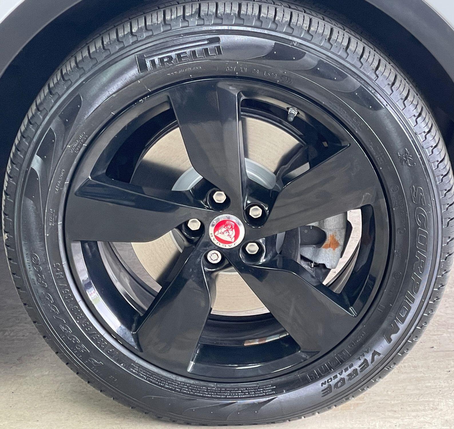 Jaguar E-Pace - Image 14